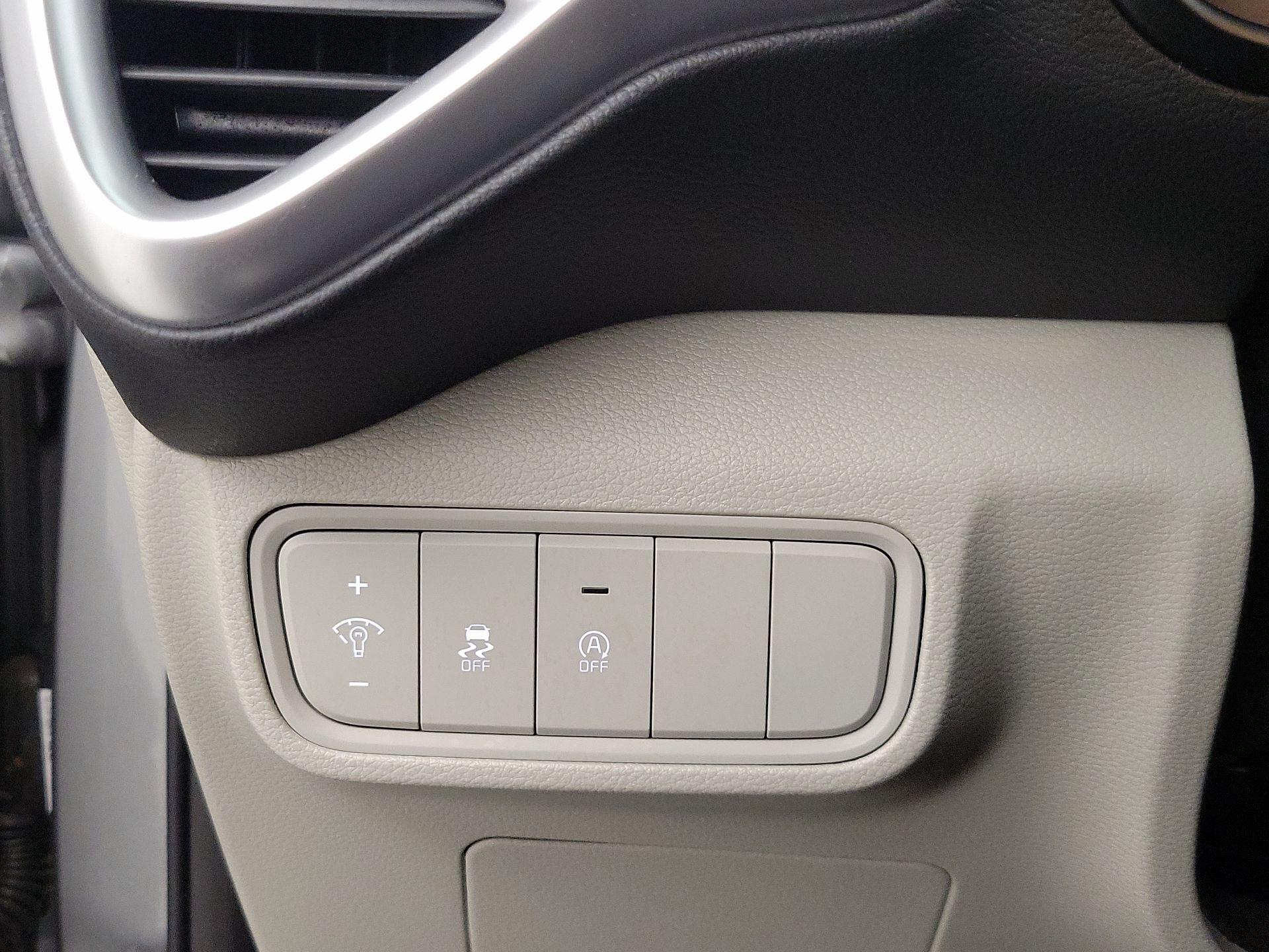 Thumbnail: 2023 Kia Soul - 13