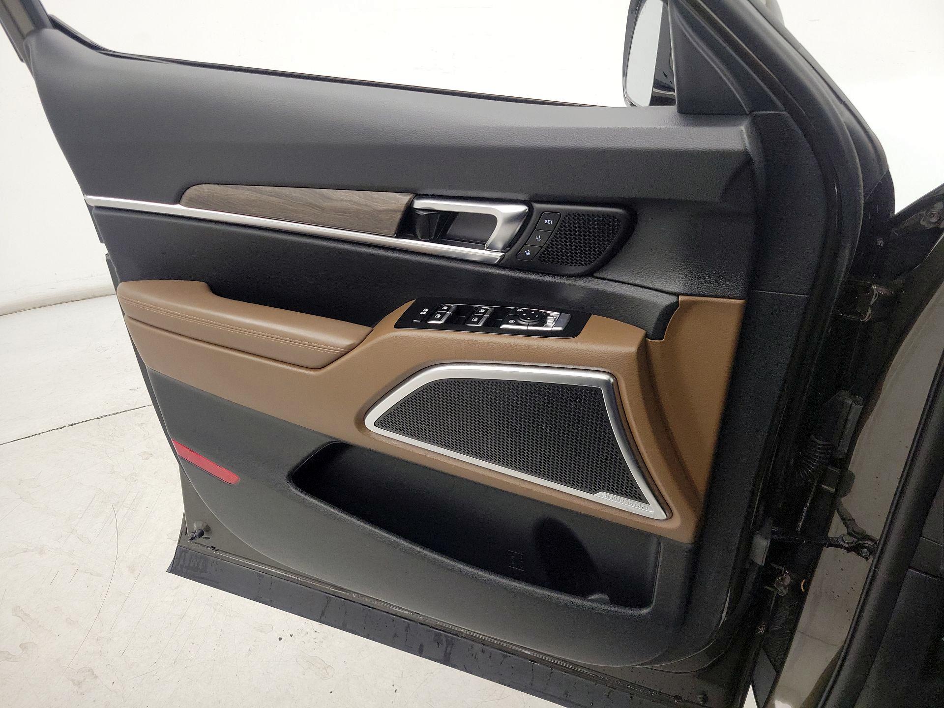 Thumbnail: 2021 Kia Telluride - 12