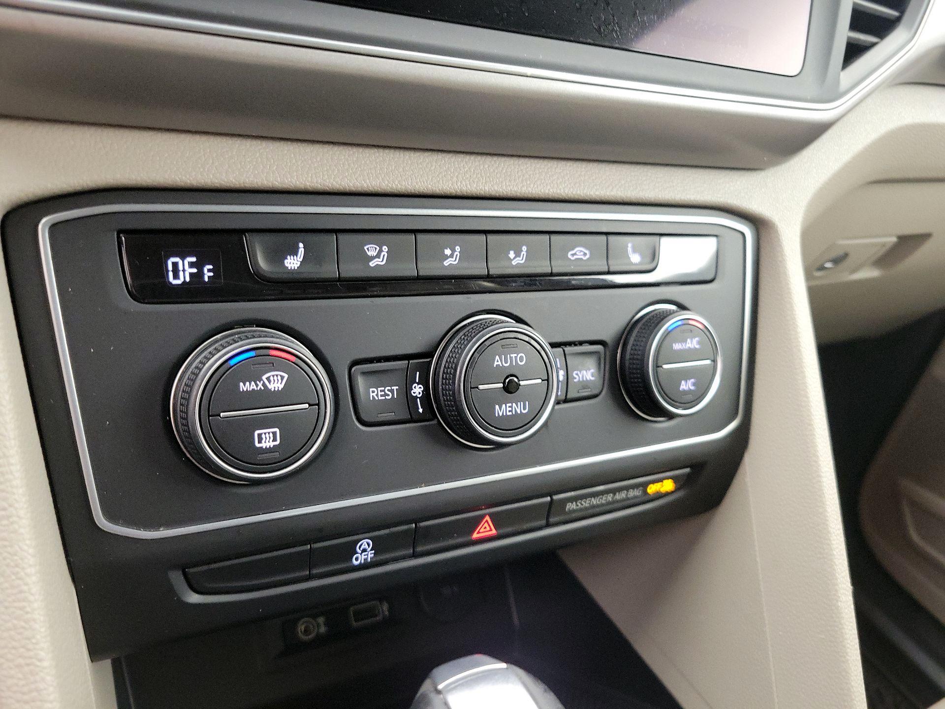 Thumbnail: 2019 Volkswagen Atlas - 16