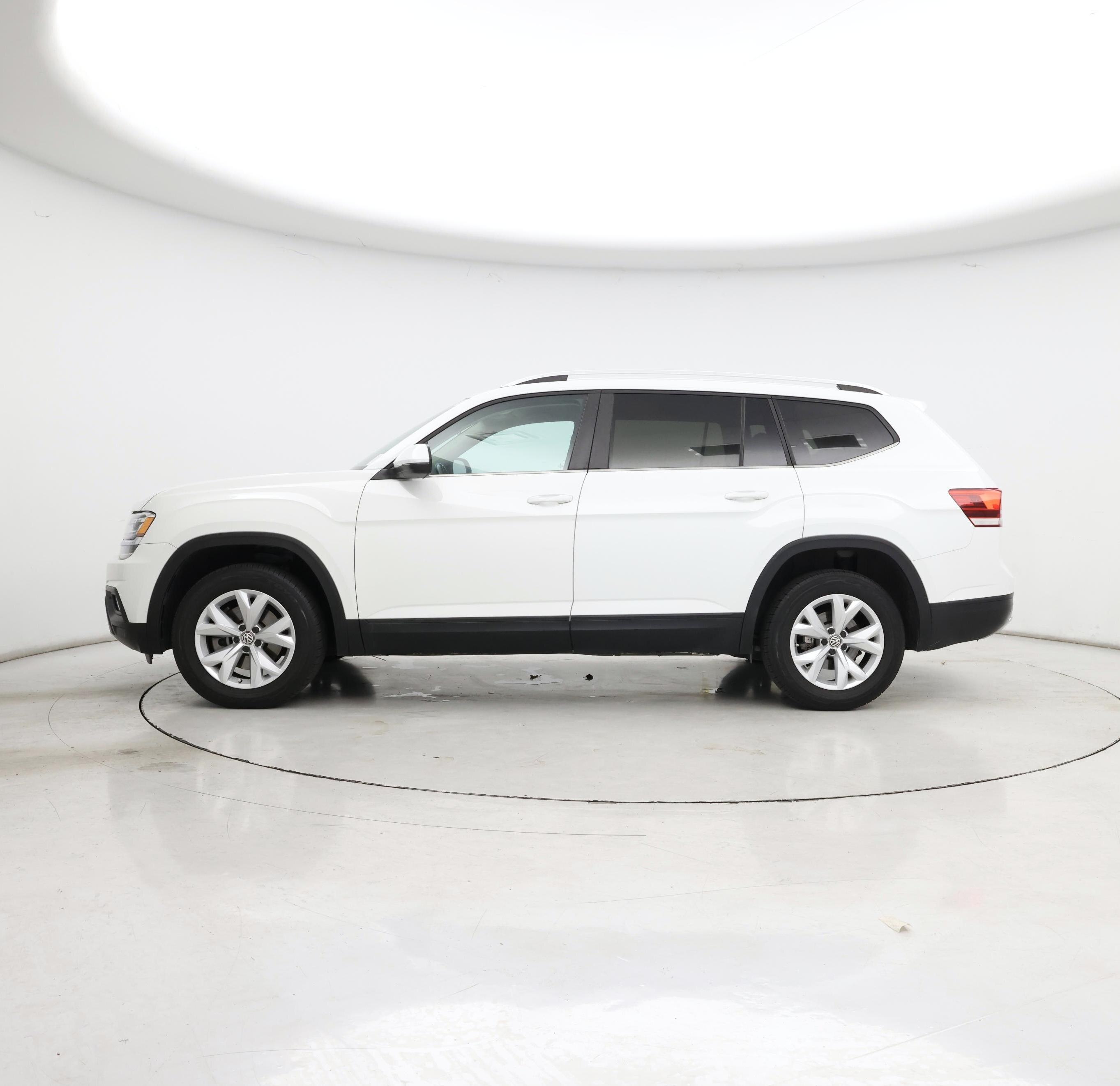 Thumbnail: 2019 Volkswagen Atlas - 3