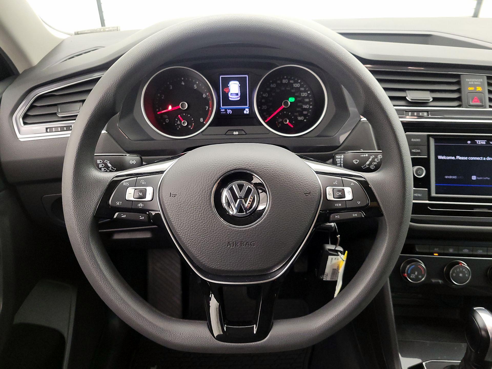 Thumbnail: 2020 Volkswagen Tiguan - 10