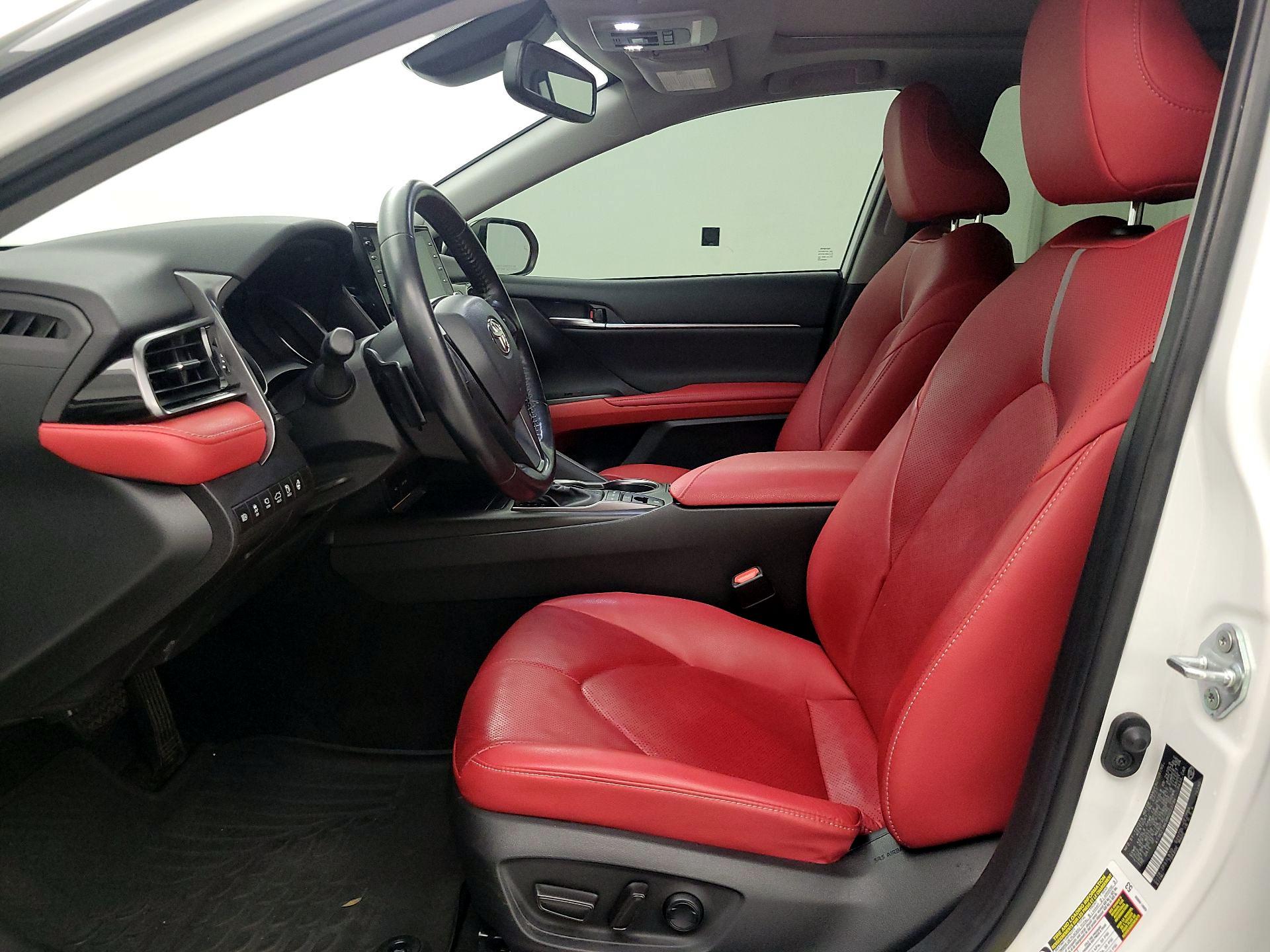 Thumbnail: 2021 Toyota Camry - 11