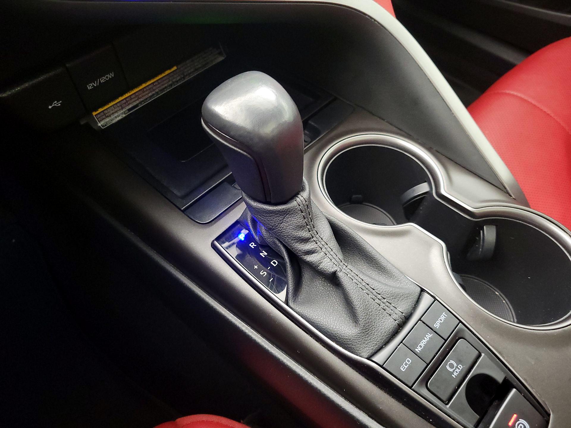 Thumbnail: 2021 Toyota Camry - 18