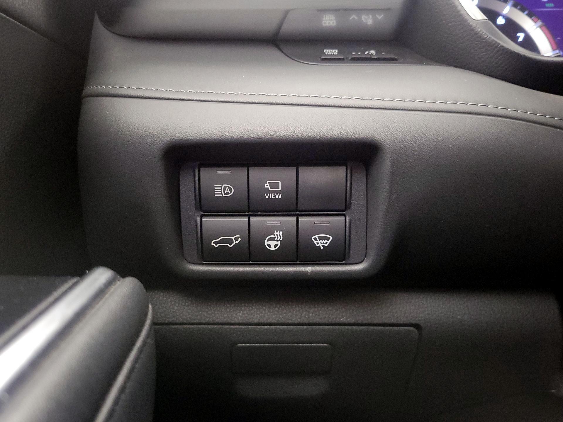 Thumbnail: 2021 Toyota Highlander - 13