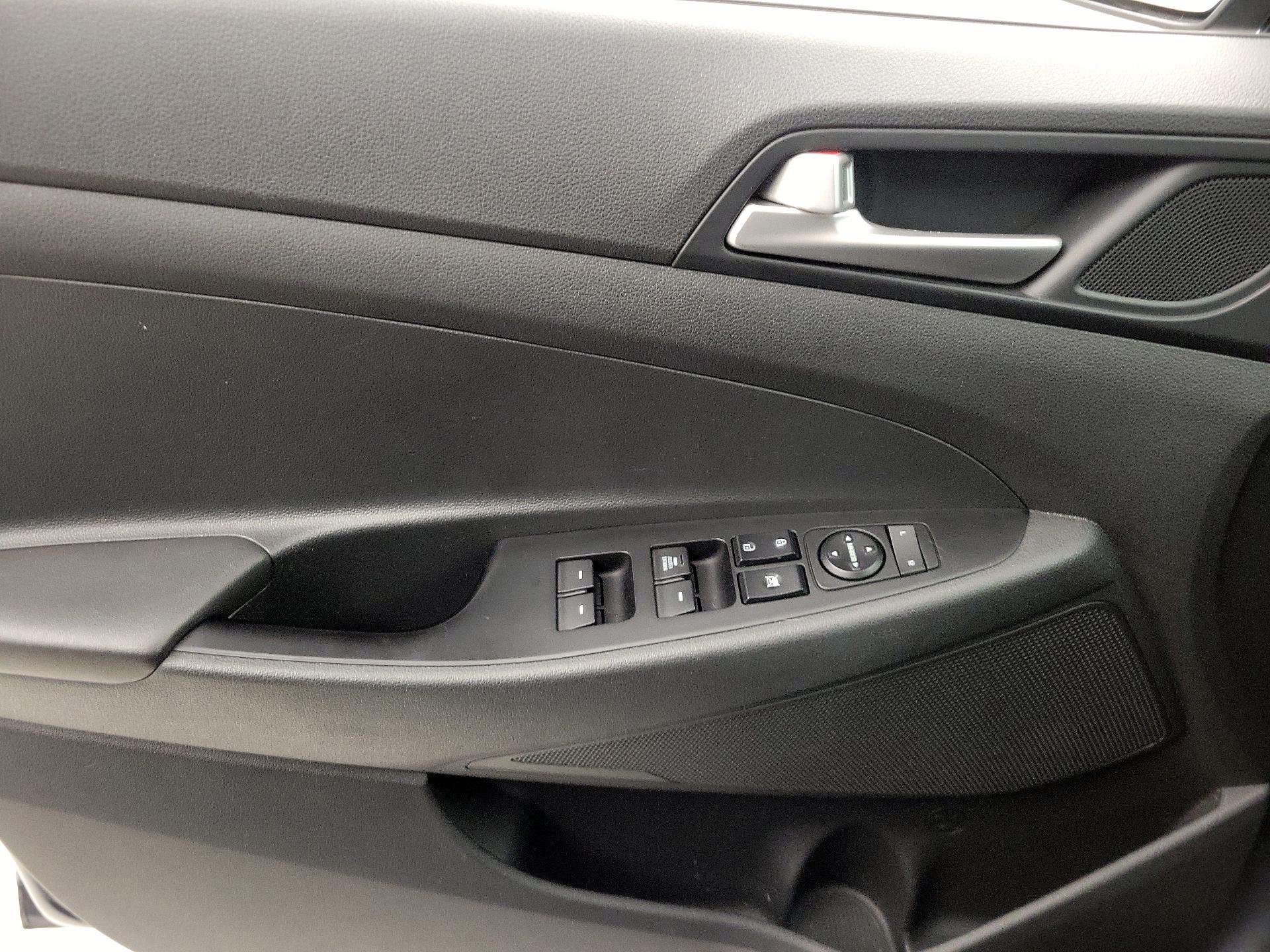 Thumbnail: 2019 Hyundai Tucson - 12