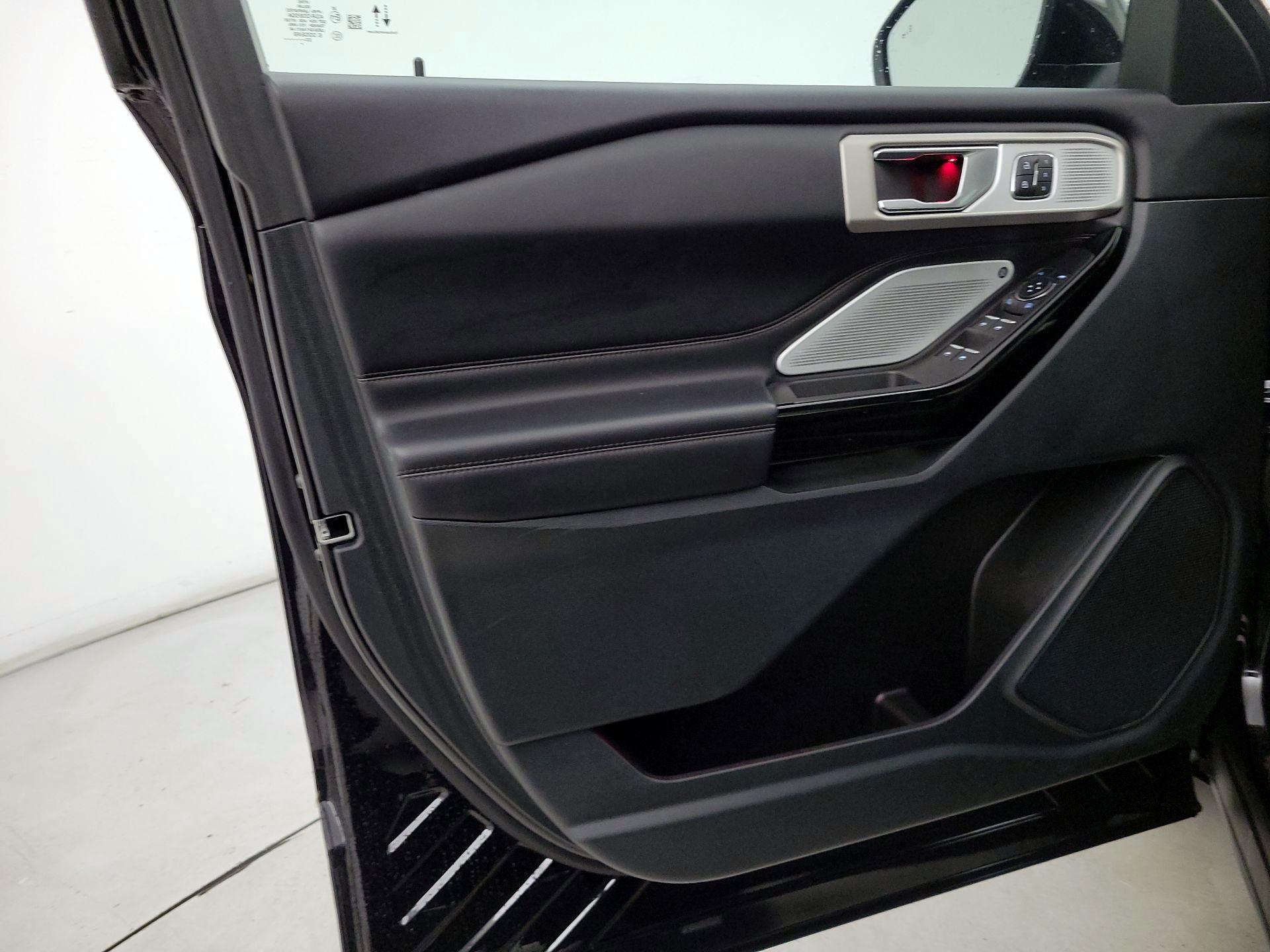 Thumbnail: 2023 Ford Explorer - 12