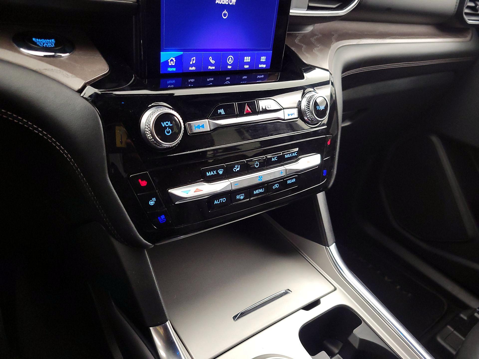 Thumbnail: 2023 Ford Explorer - 17