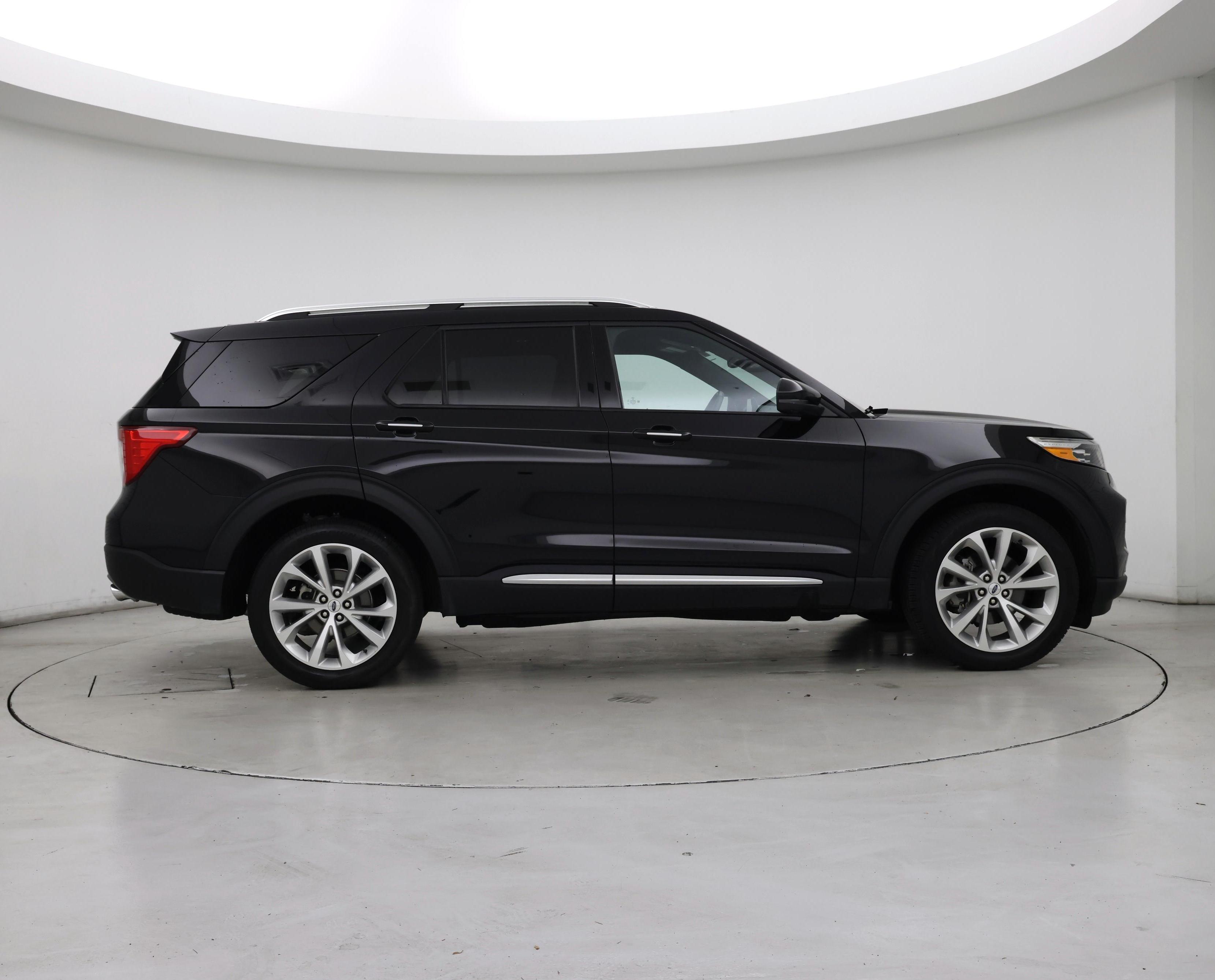 Thumbnail: 2023 Ford Explorer - 7