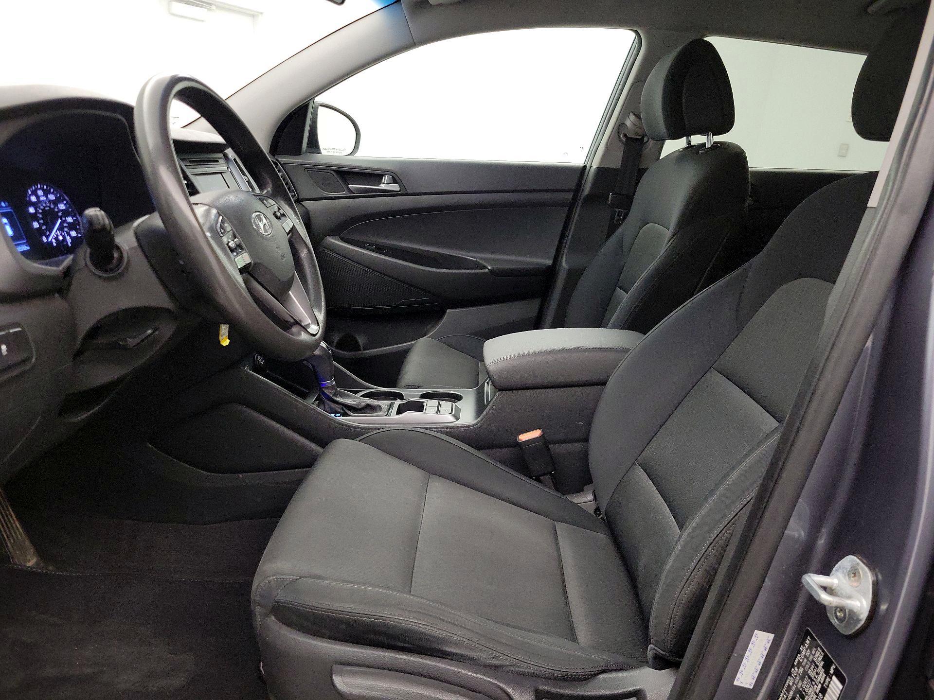 Thumbnail: 2016 Hyundai Tucson - 11