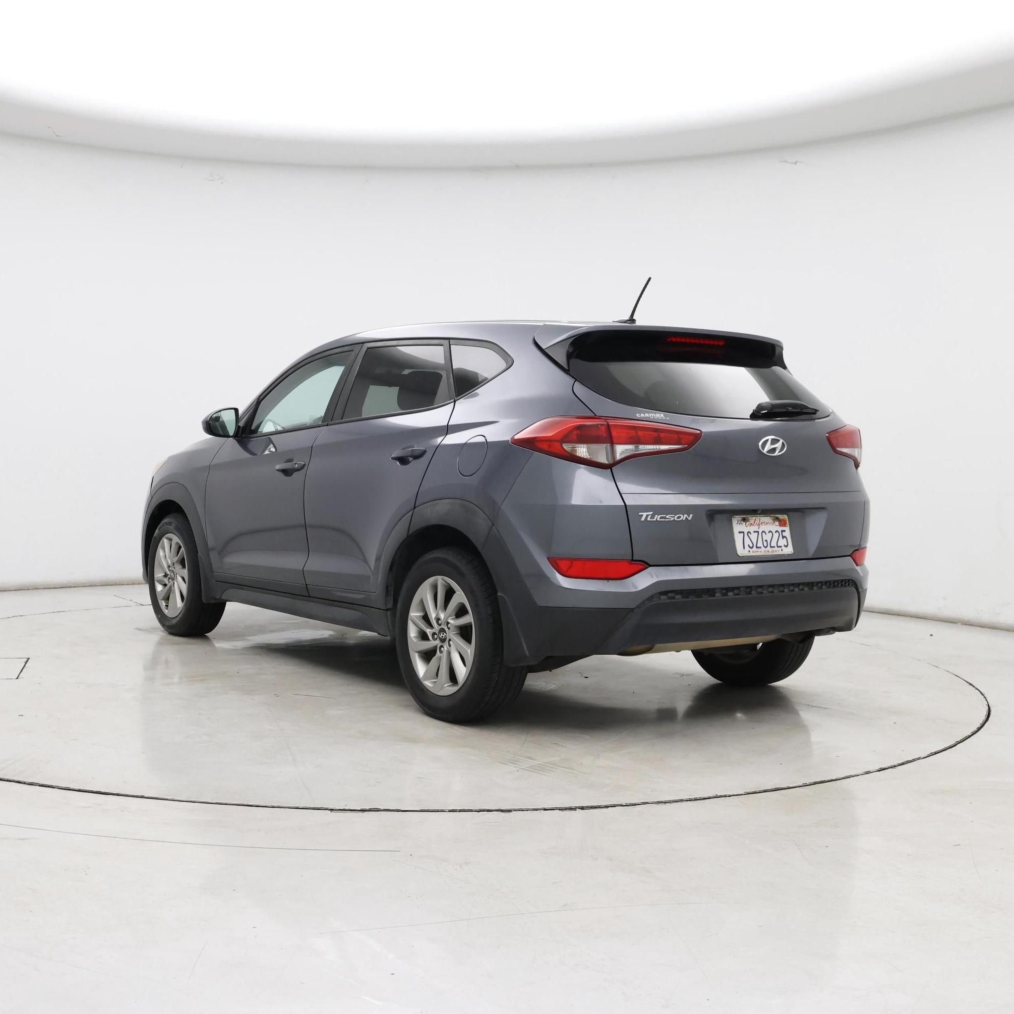 Thumbnail: 2016 Hyundai Tucson - 2