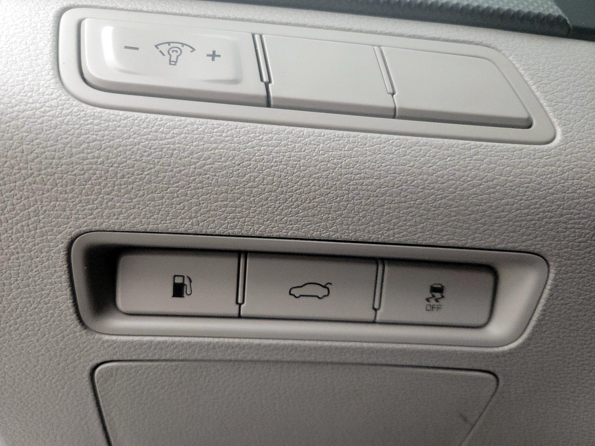 Thumbnail: 2017 Hyundai Sonata - 13