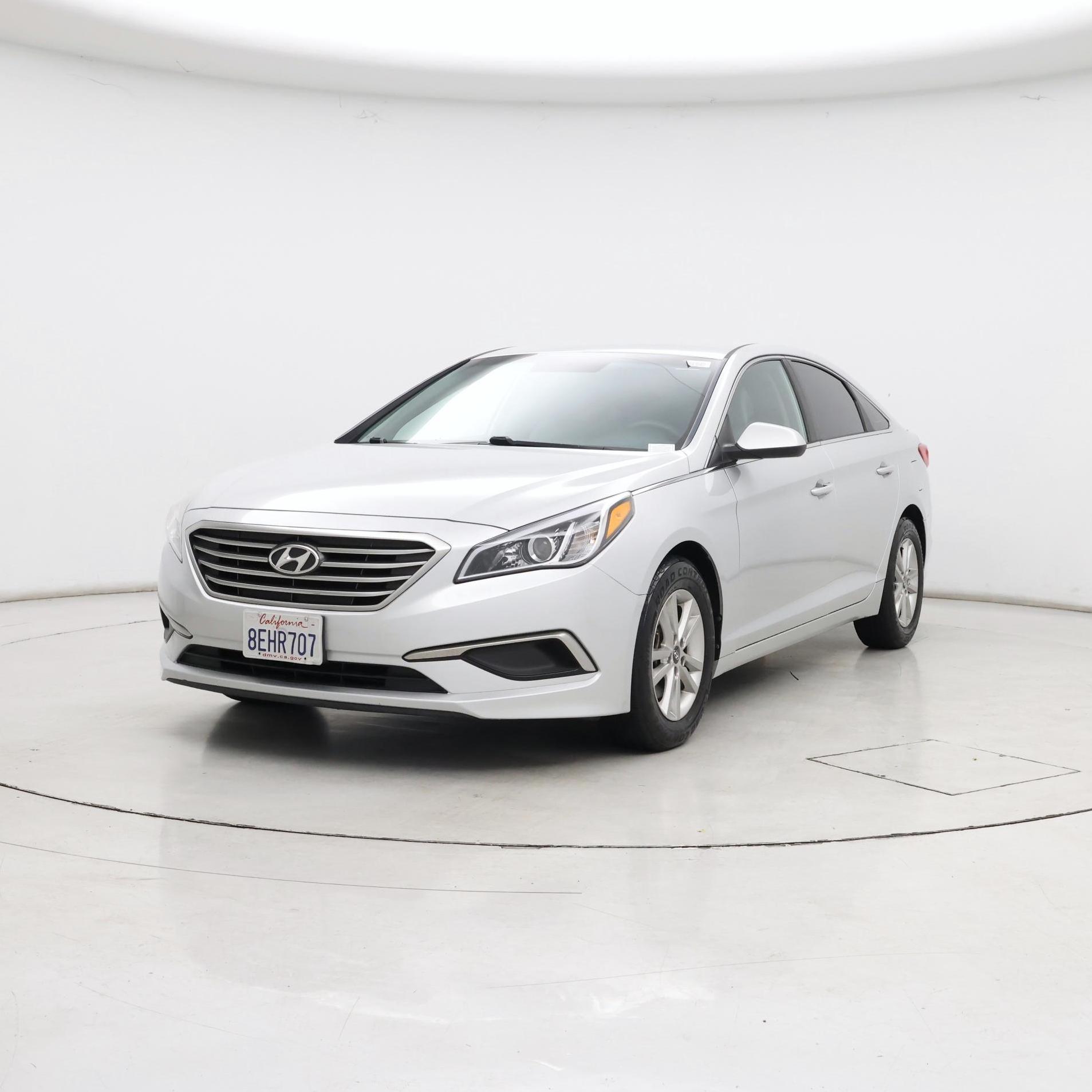 Thumbnail: 2017 Hyundai Sonata - 4