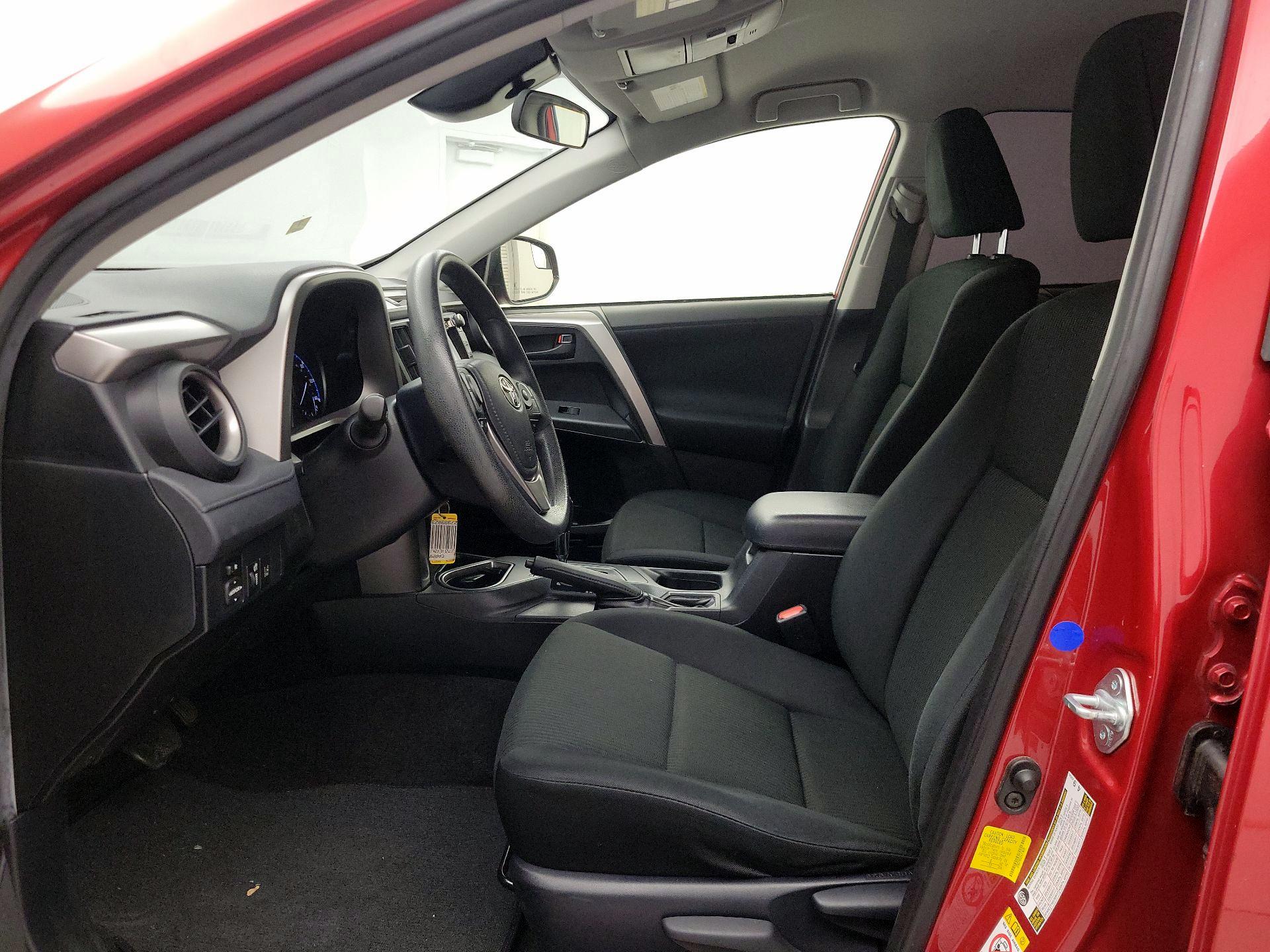 Thumbnail: 2017 Toyota RAV4 - 11