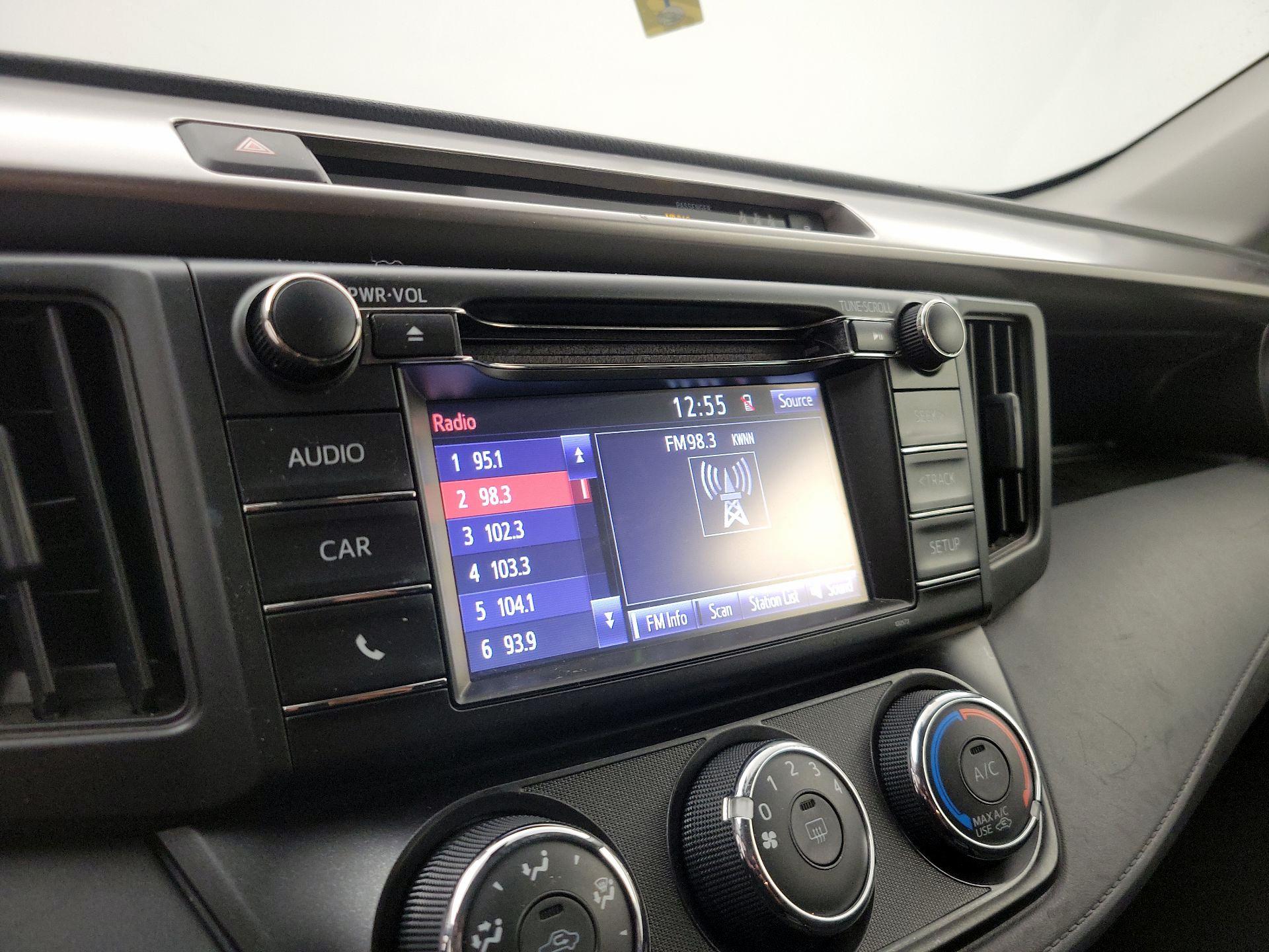 Thumbnail: 2017 Toyota RAV4 - 15