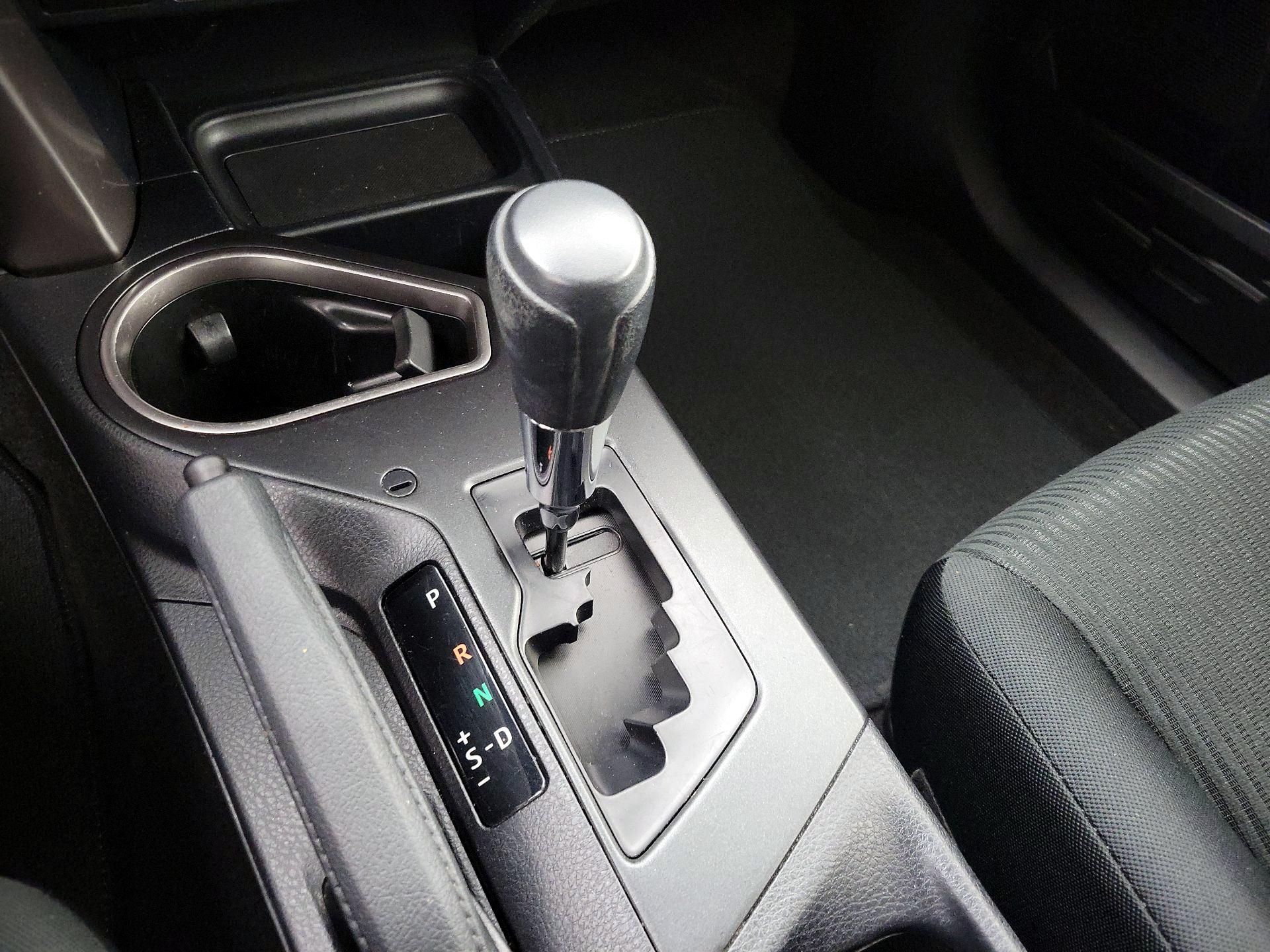 Thumbnail: 2017 Toyota RAV4 - 17