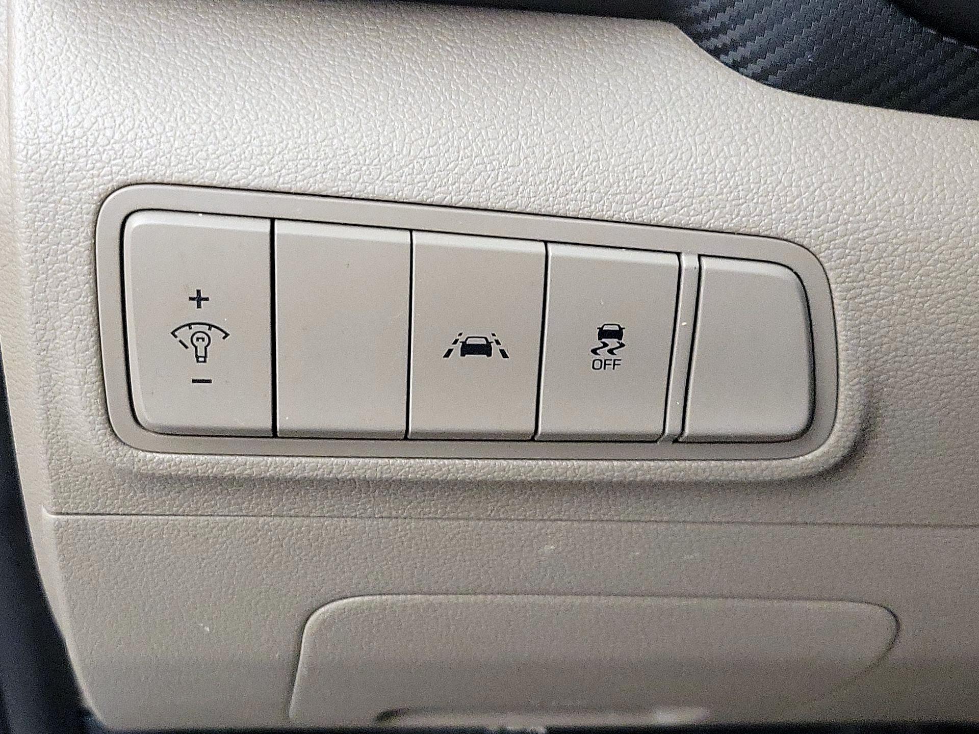 Thumbnail: 2019 Hyundai Tucson - 13