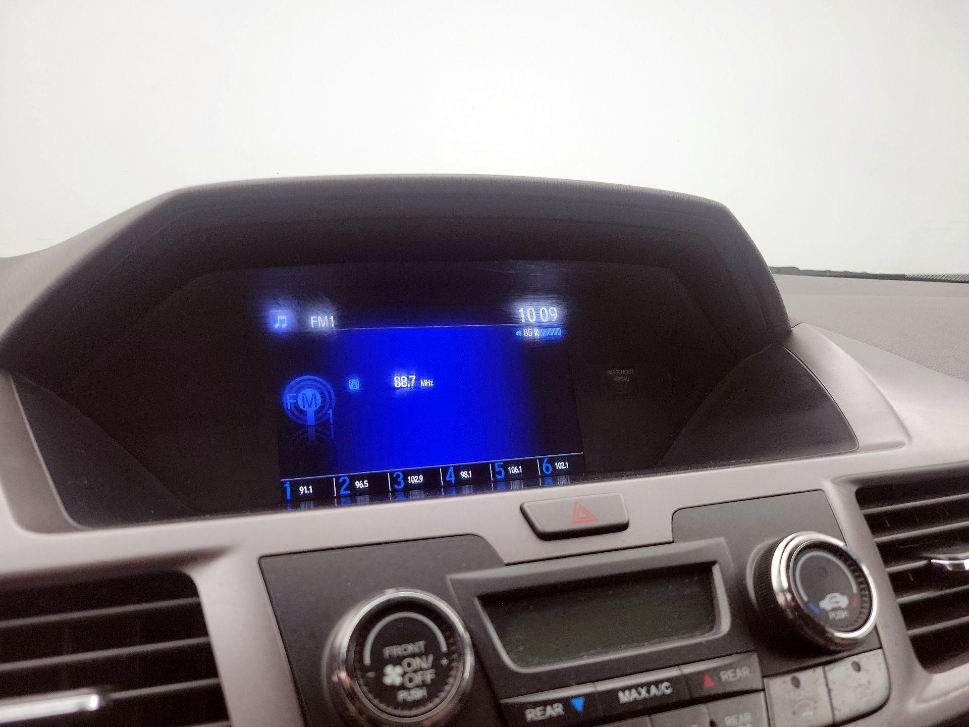 Thumbnail: 2015 Honda Odyssey - 15