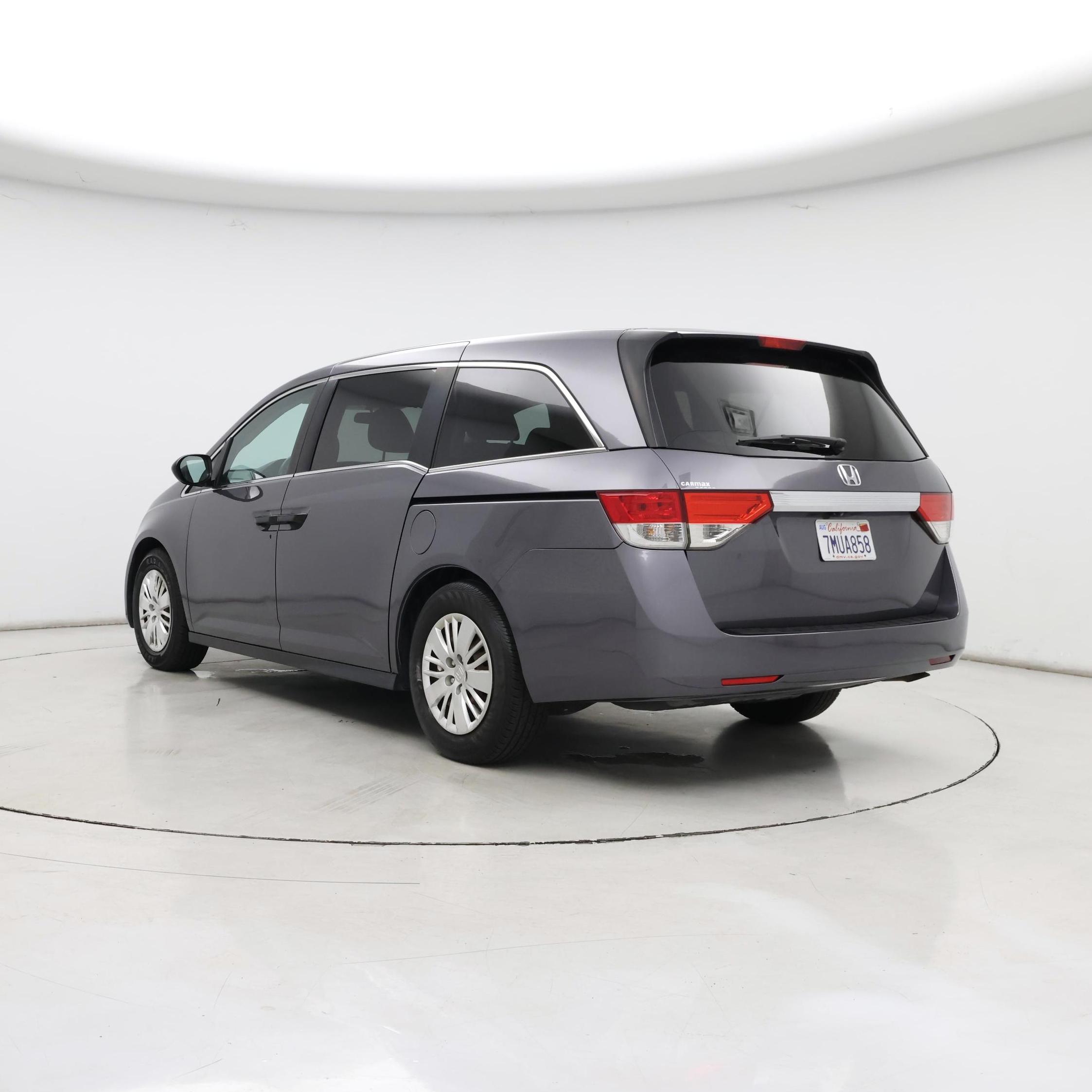 Thumbnail: 2015 Honda Odyssey - 2