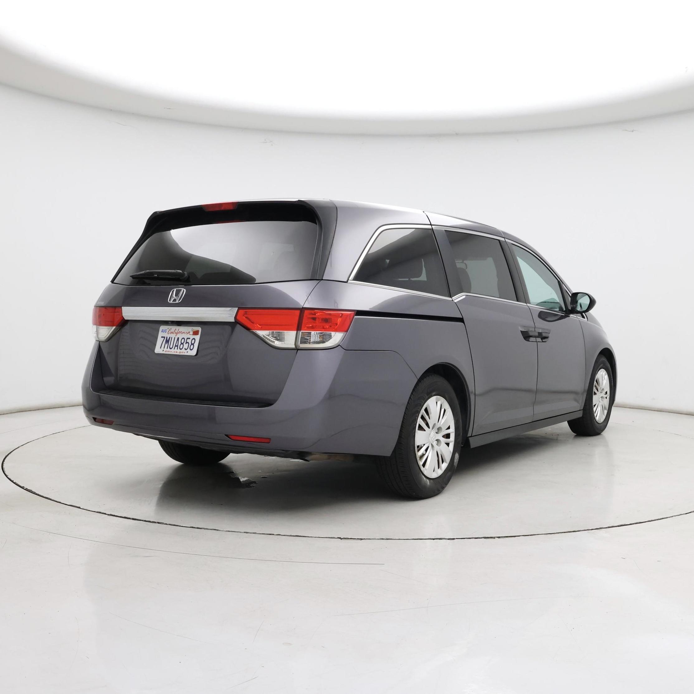 Thumbnail: 2015 Honda Odyssey - 8