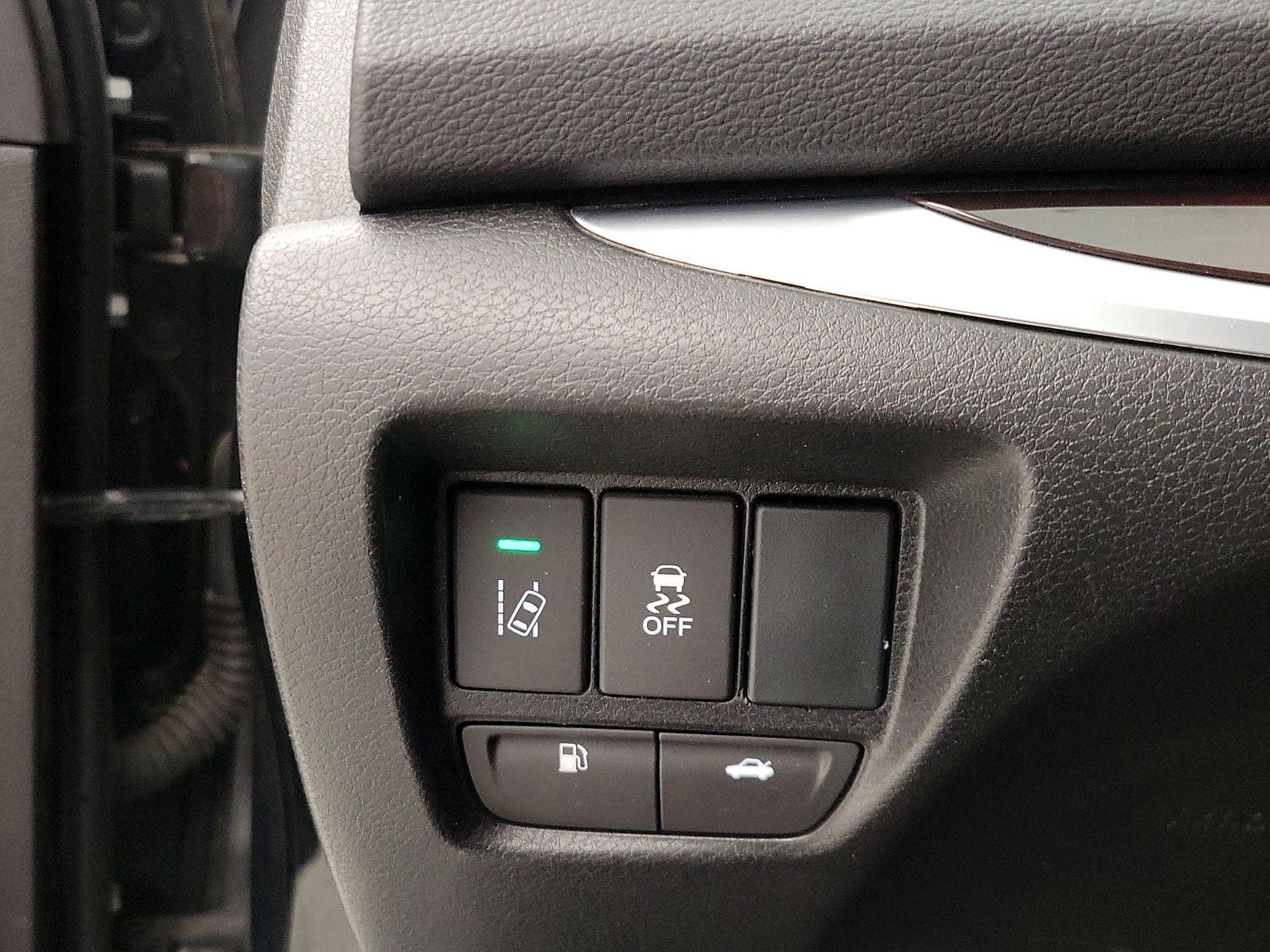 Thumbnail: 2015 Acura TLX - 13