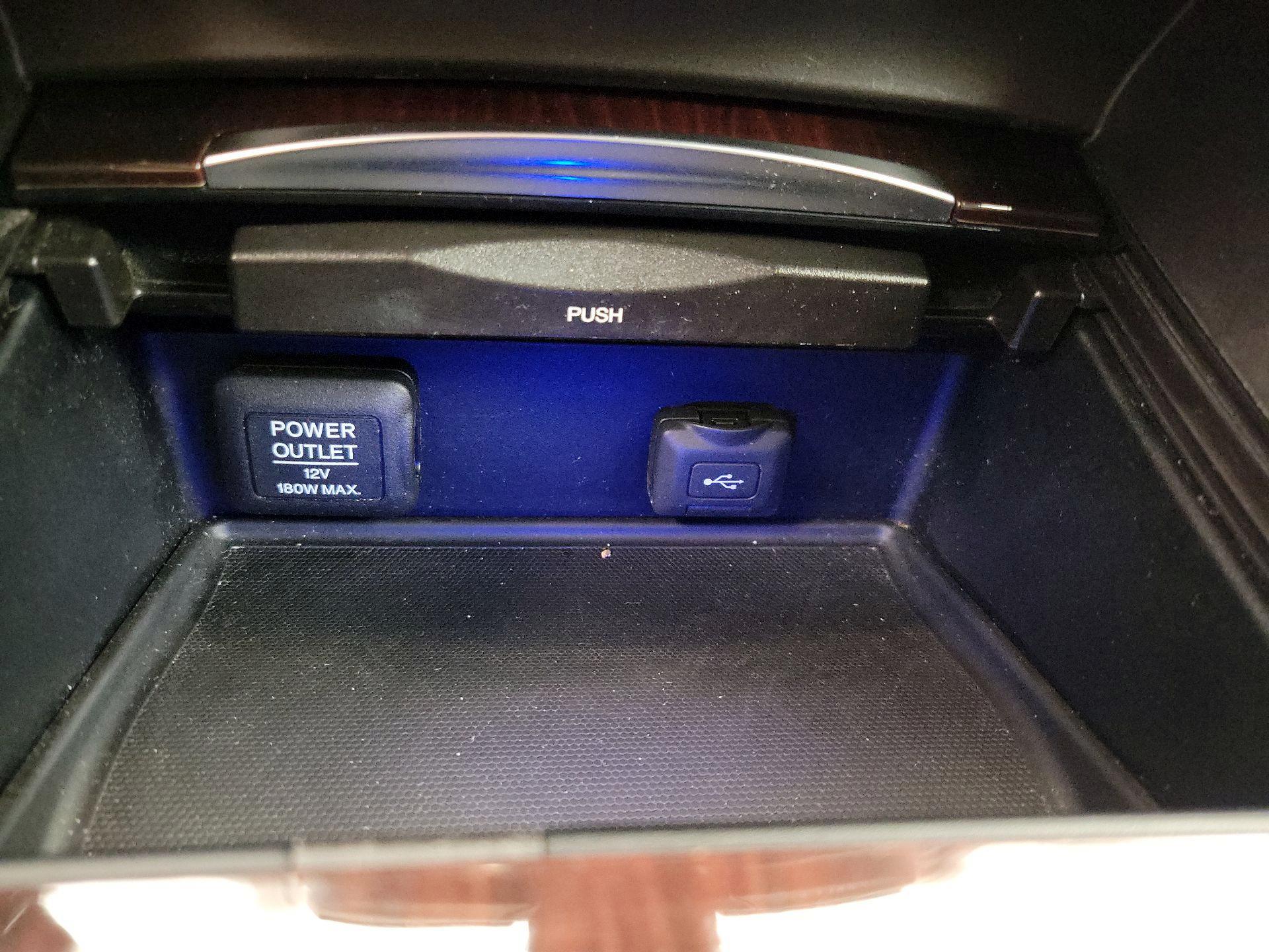 Thumbnail: 2015 Acura TLX - 19