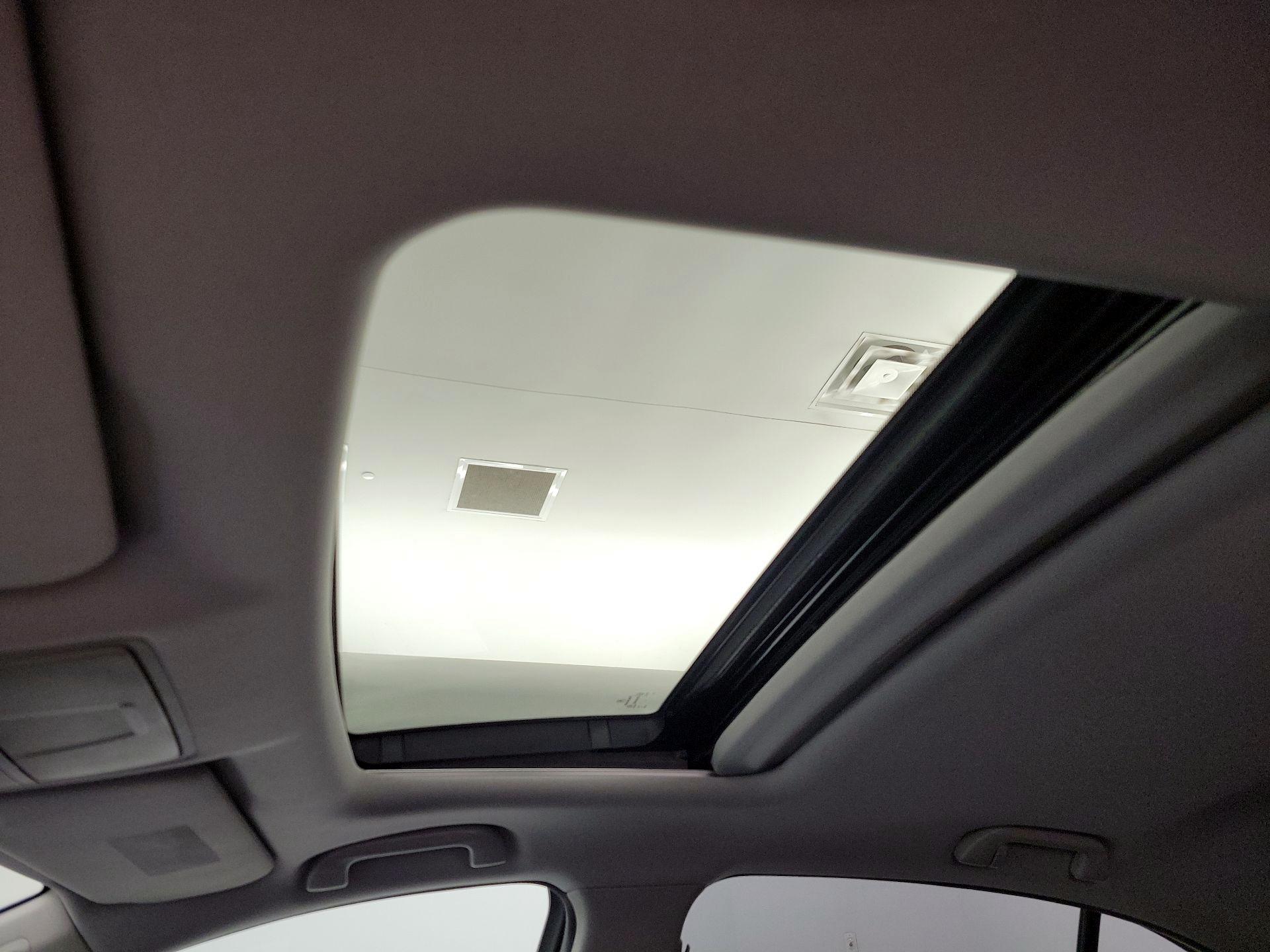 Thumbnail: 2015 Acura TLX - 20