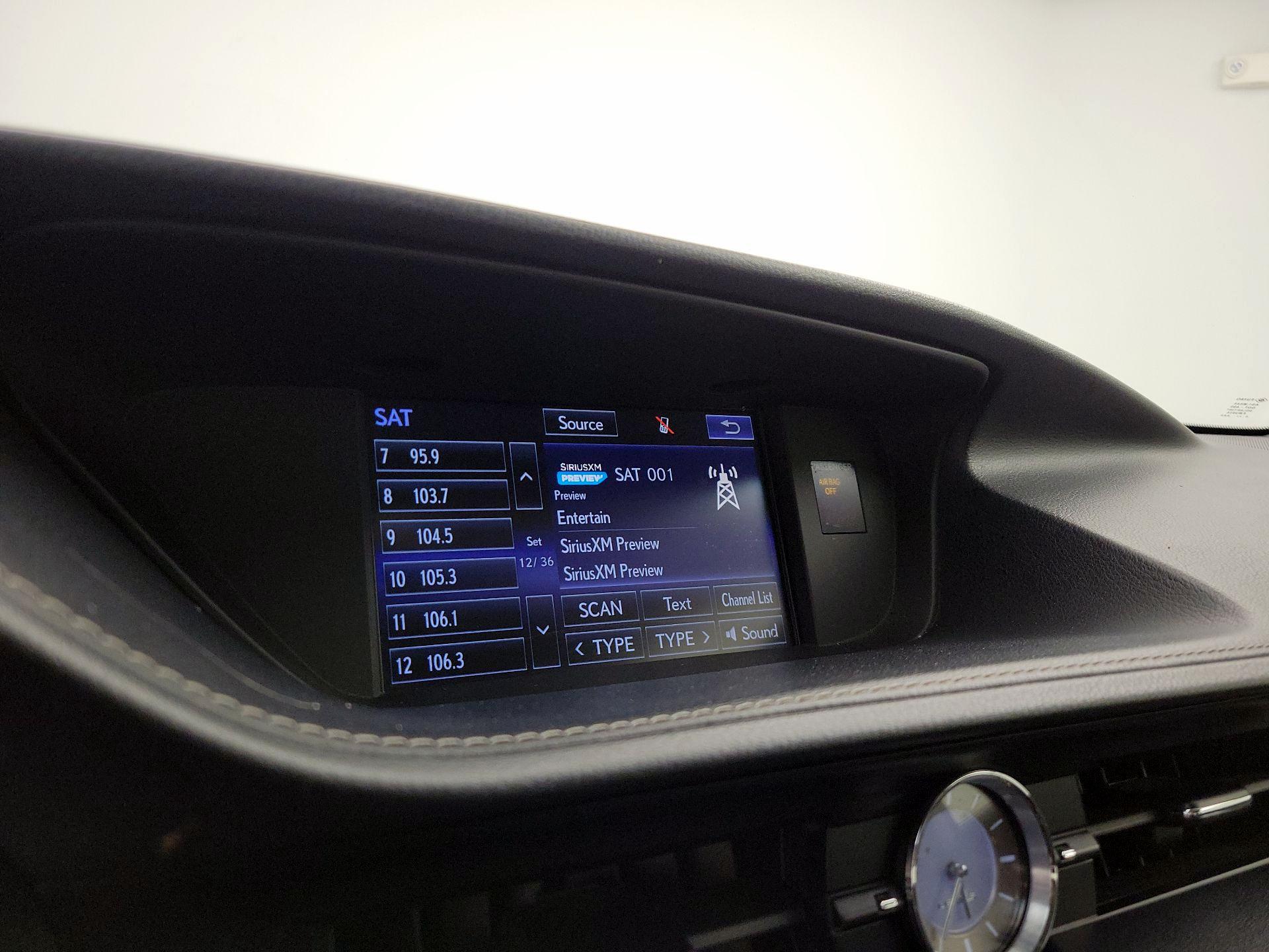 Thumbnail: 2015 Lexus ES - 16