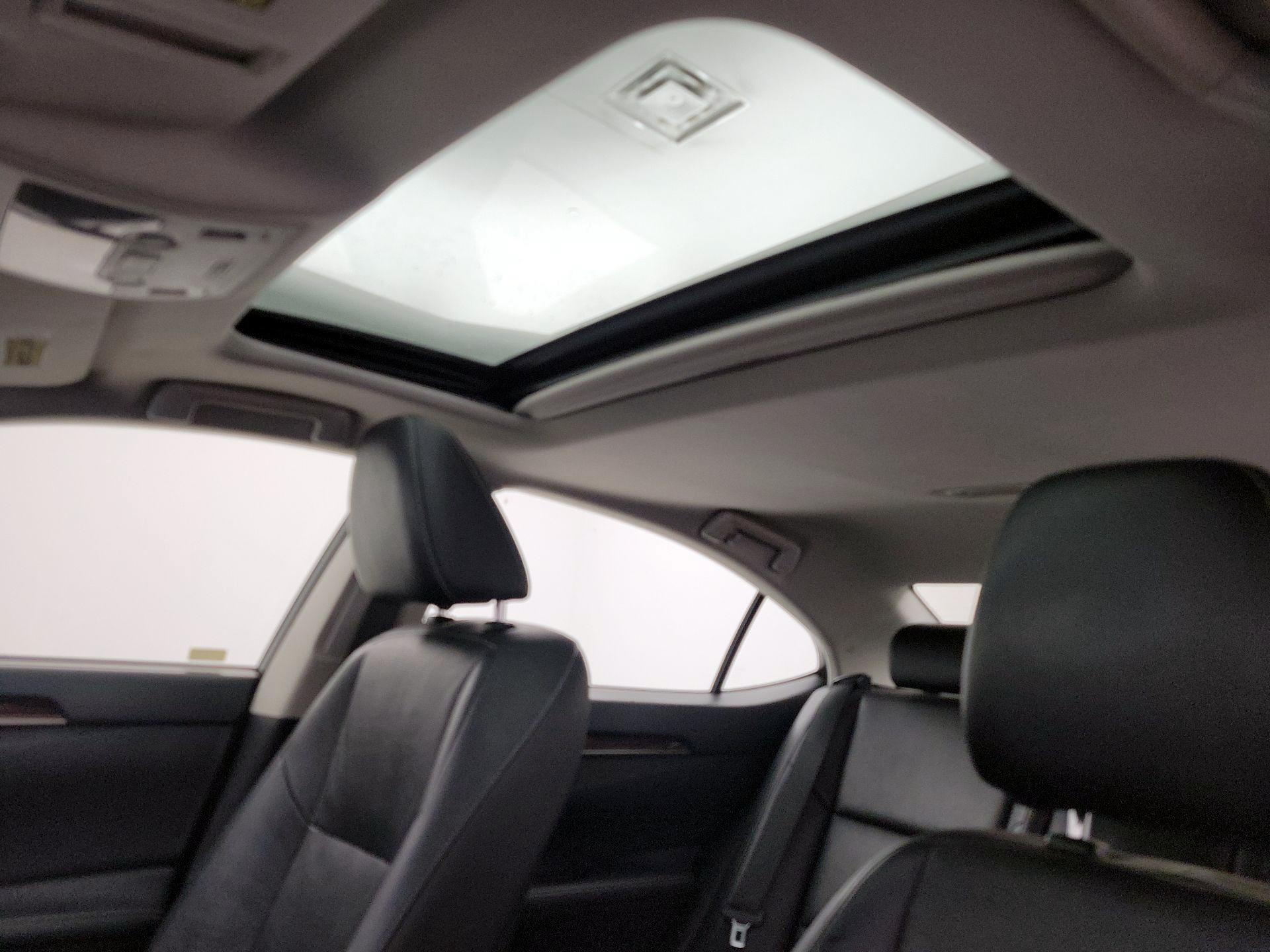 Thumbnail: 2015 Lexus ES - 20