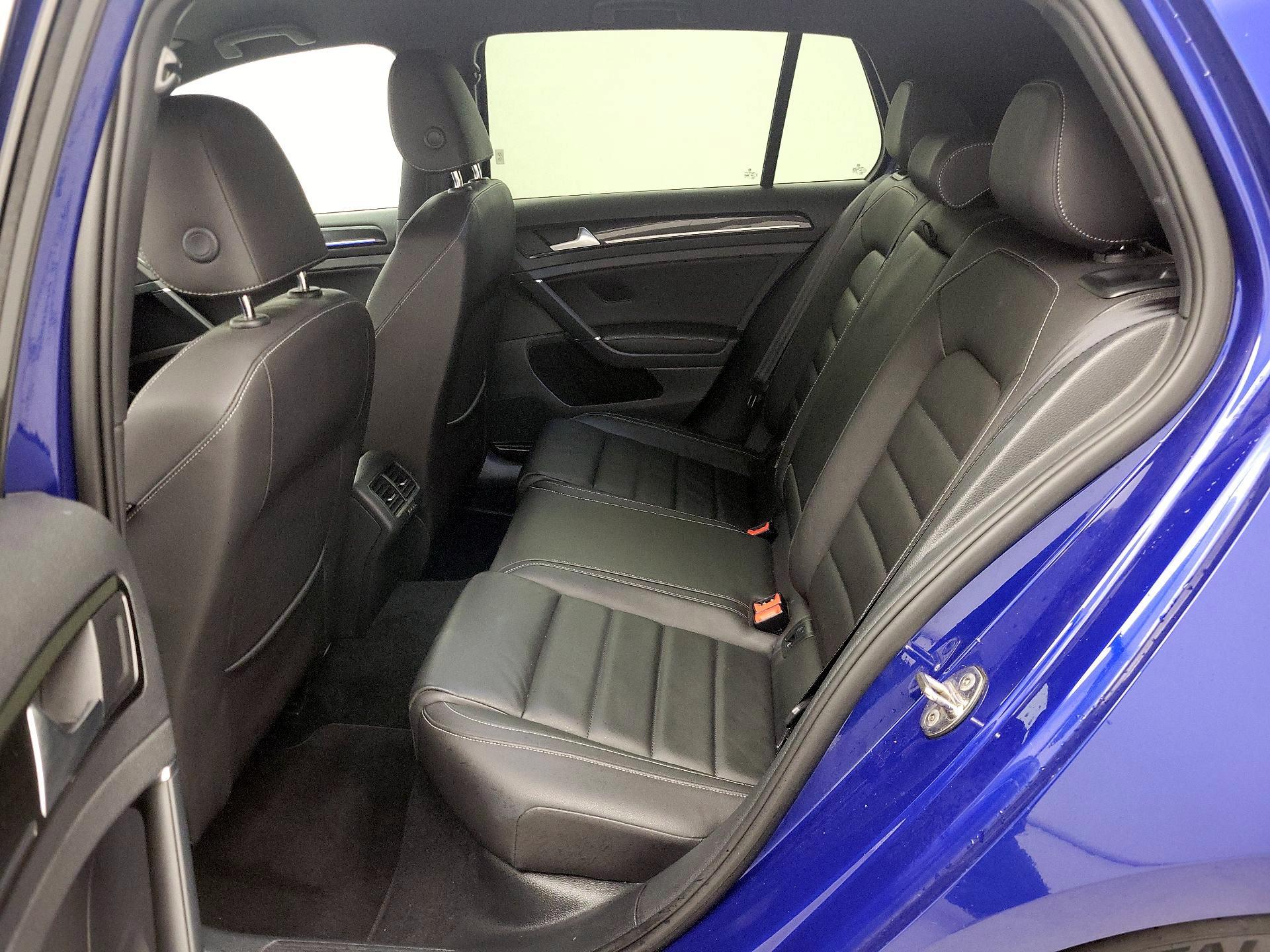 Thumbnail: 2015 Volkswagen Golf - 18