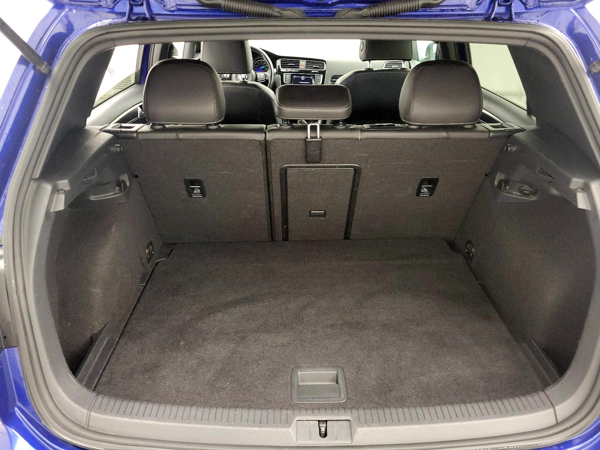 Thumbnail: 2015 Volkswagen Golf - 19