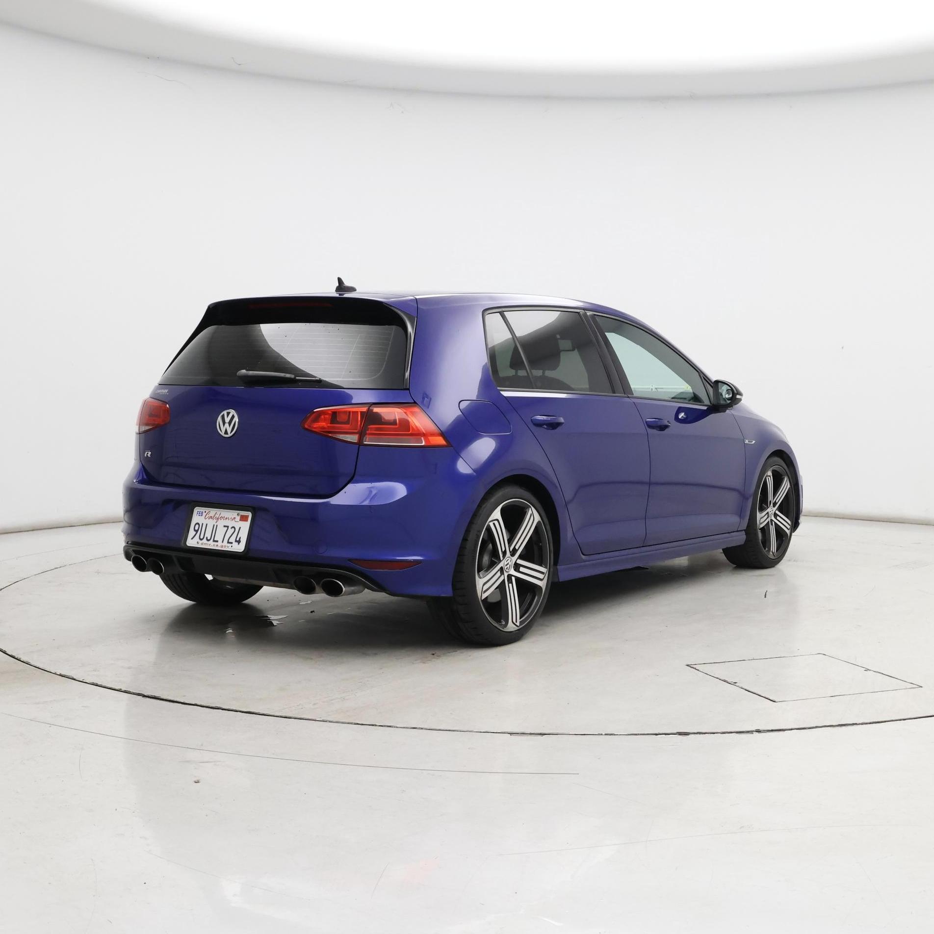 Thumbnail: 2015 Volkswagen Golf - 8