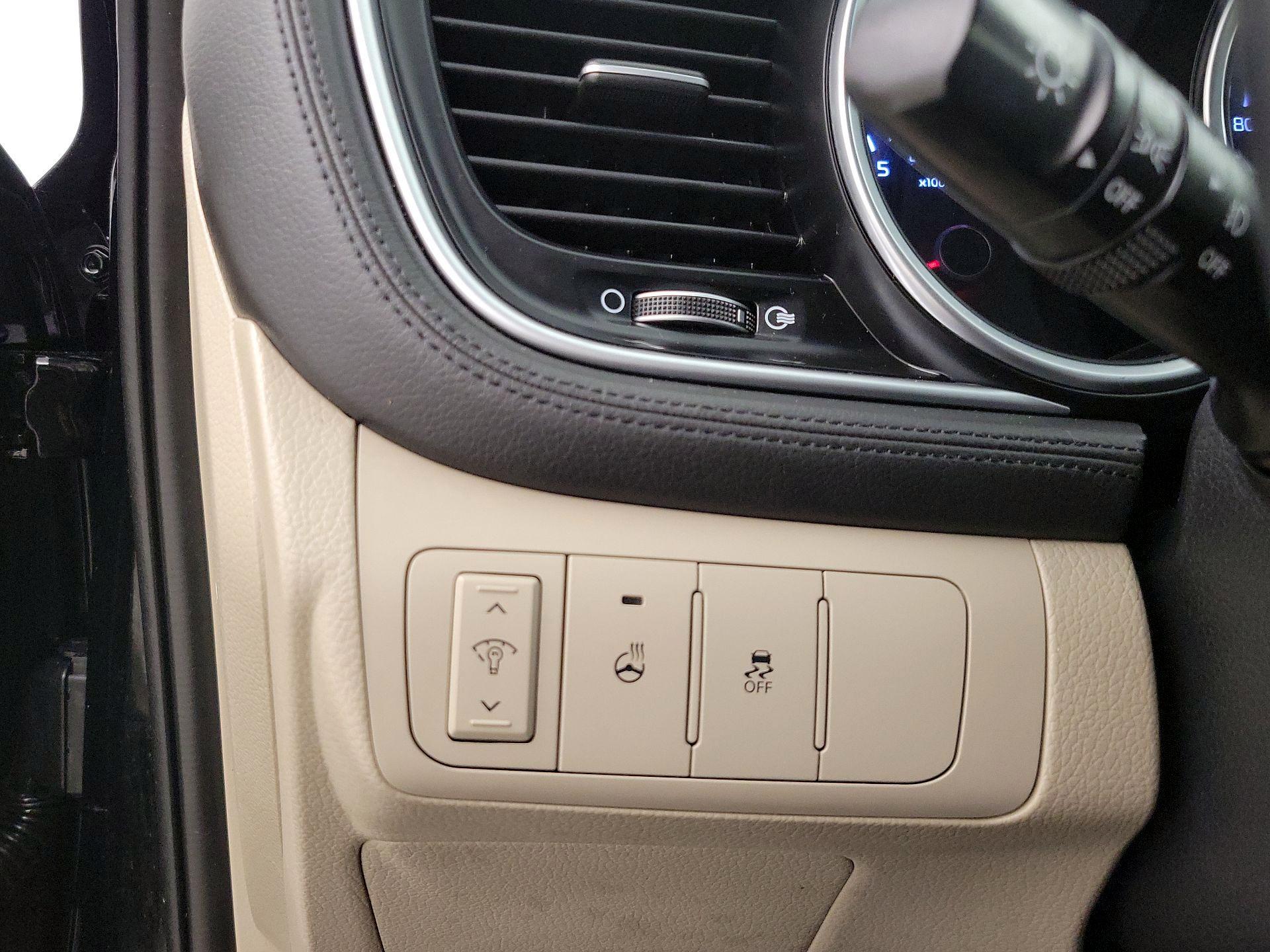 Thumbnail: 2015 Kia Optima - 13