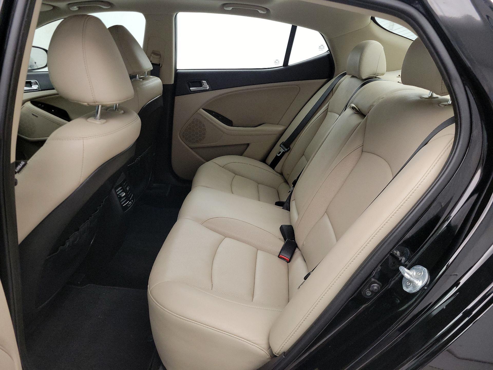 Thumbnail: 2015 Kia Optima - 20