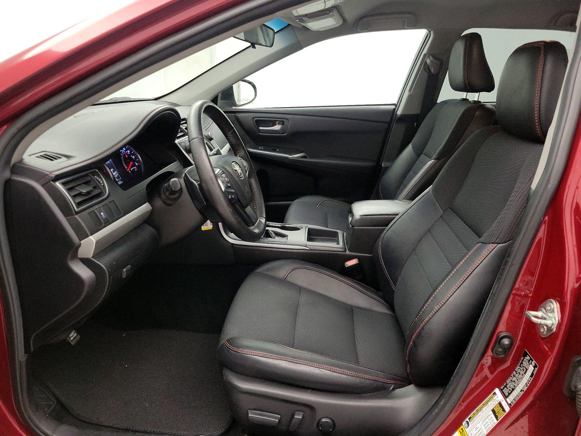 Thumbnail: 2017 Toyota Camry - 11