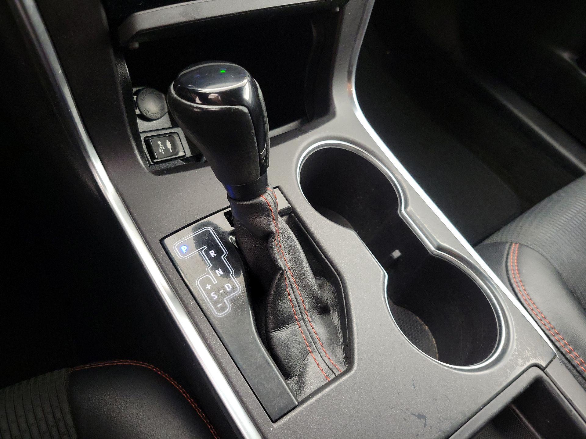 Thumbnail: 2017 Toyota Camry - 17