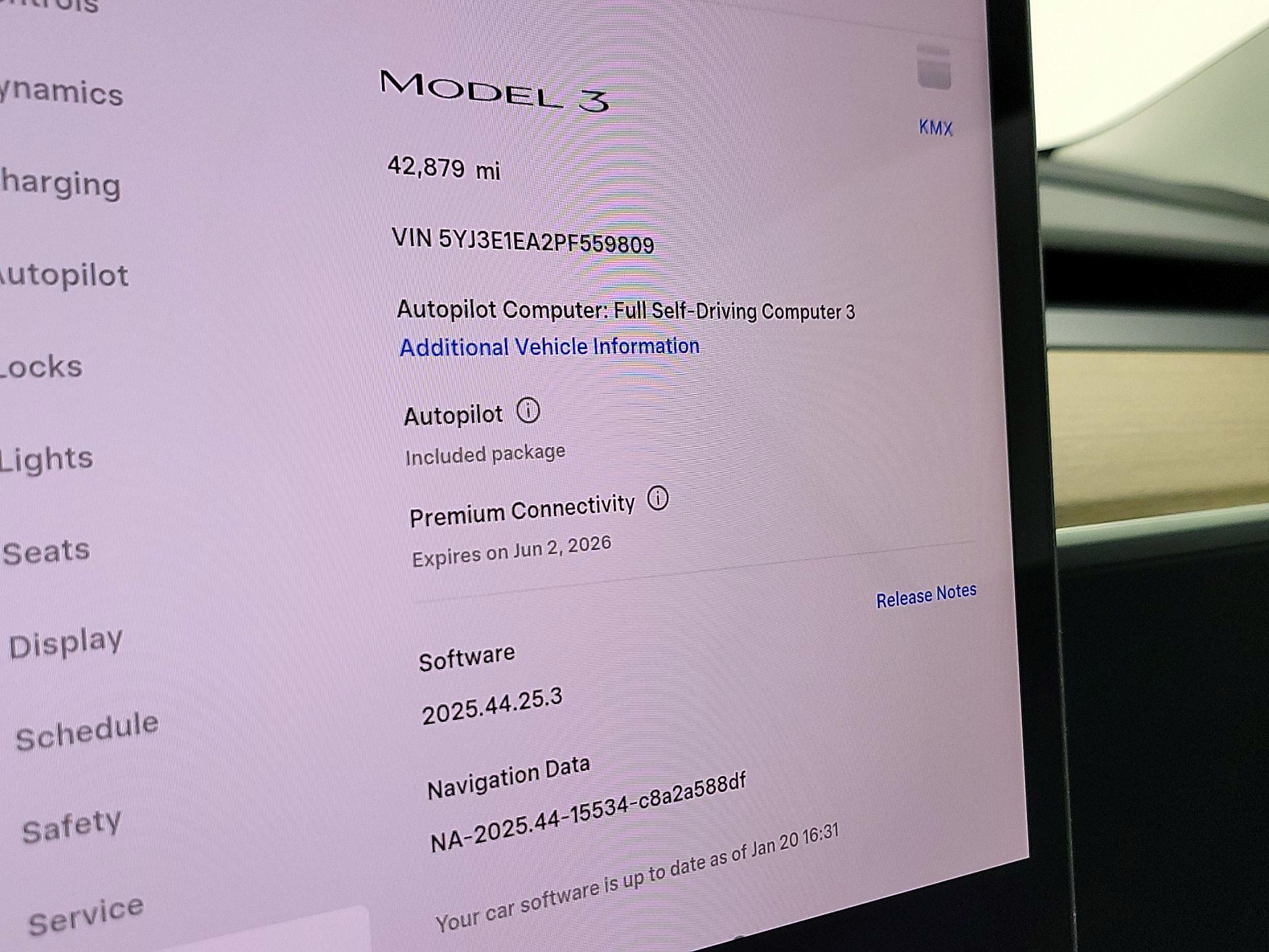 Thumbnail: 2023 Tesla Model 3 - 13