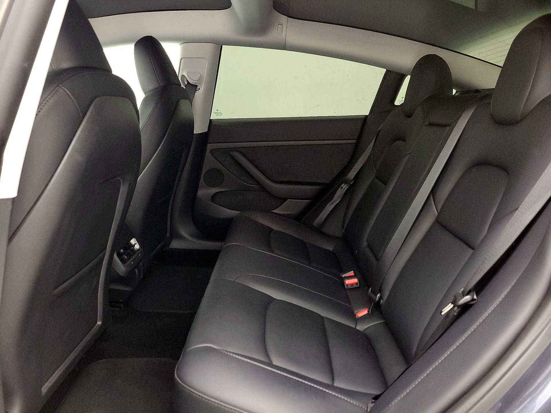 Thumbnail: 2023 Tesla Model 3 - 19