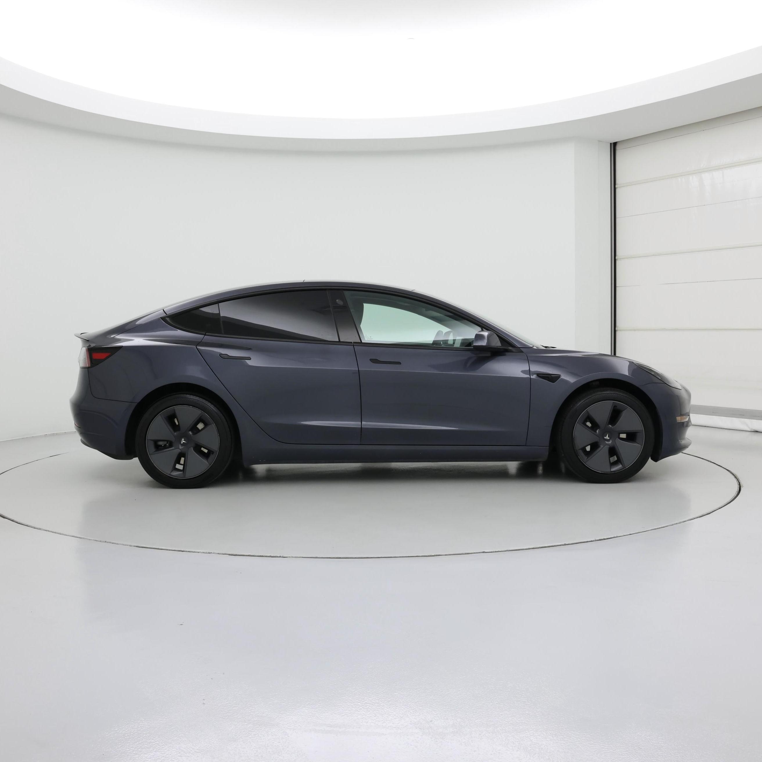 Thumbnail: 2023 Tesla Model 3 - 7