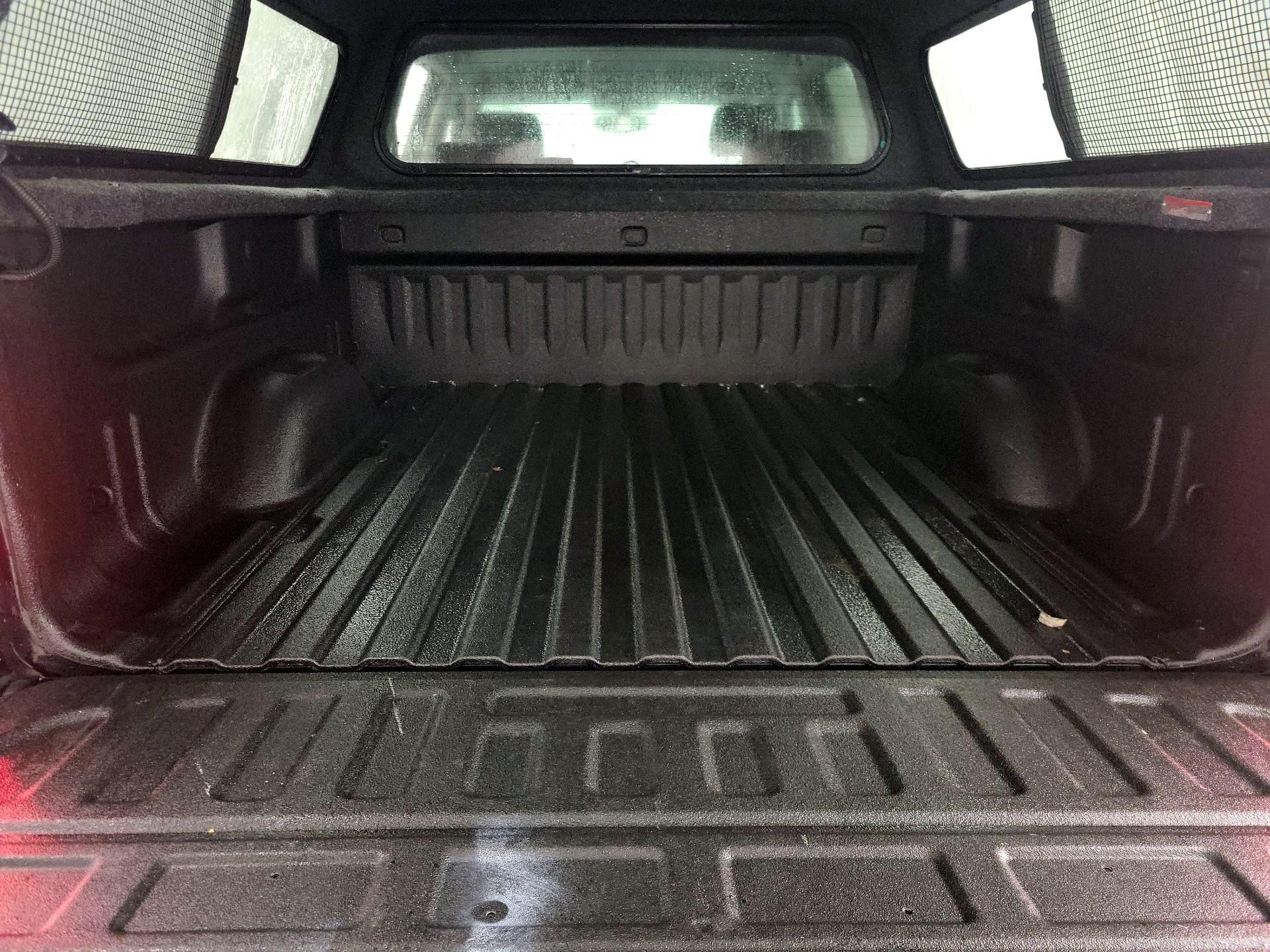 Thumbnail: 2018 Chevrolet Silverado 1500 - 19