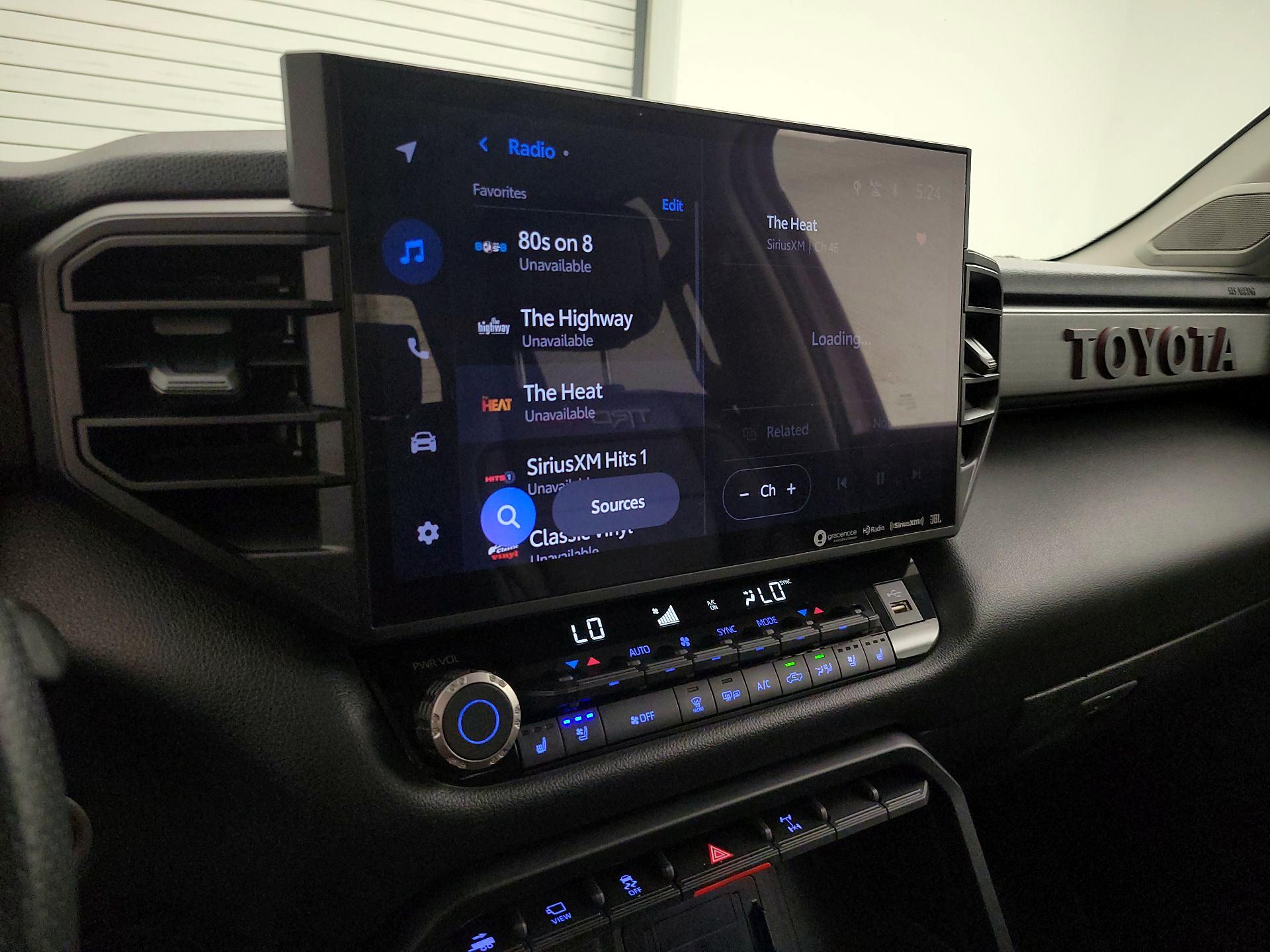 Thumbnail: 2023 Toyota Tundra - 15