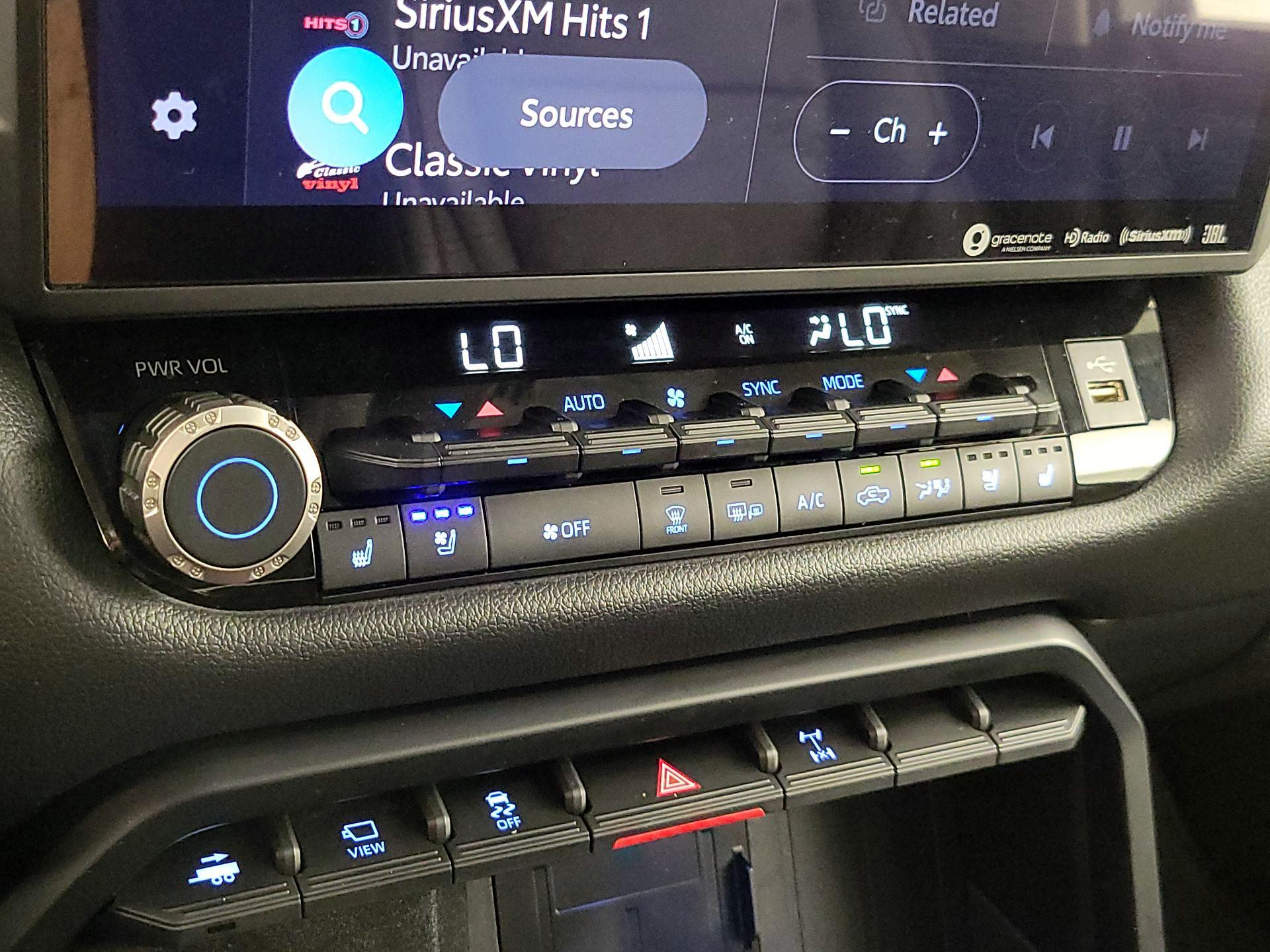 Thumbnail: 2023 Toyota Tundra - 16