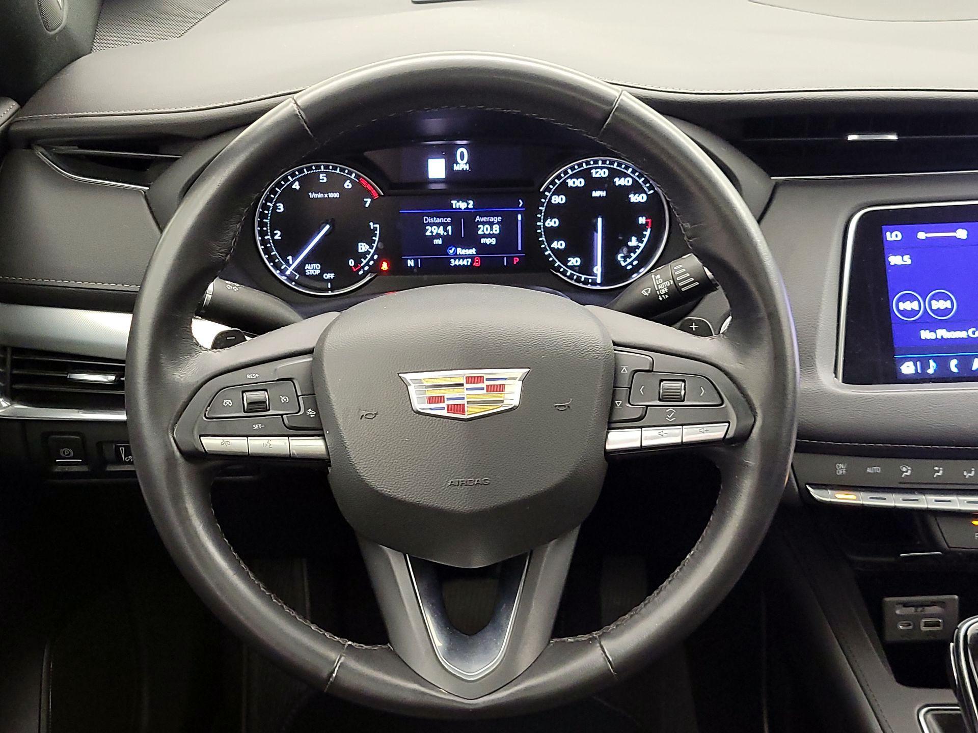 Thumbnail: 2023 Cadillac XT4 - 10