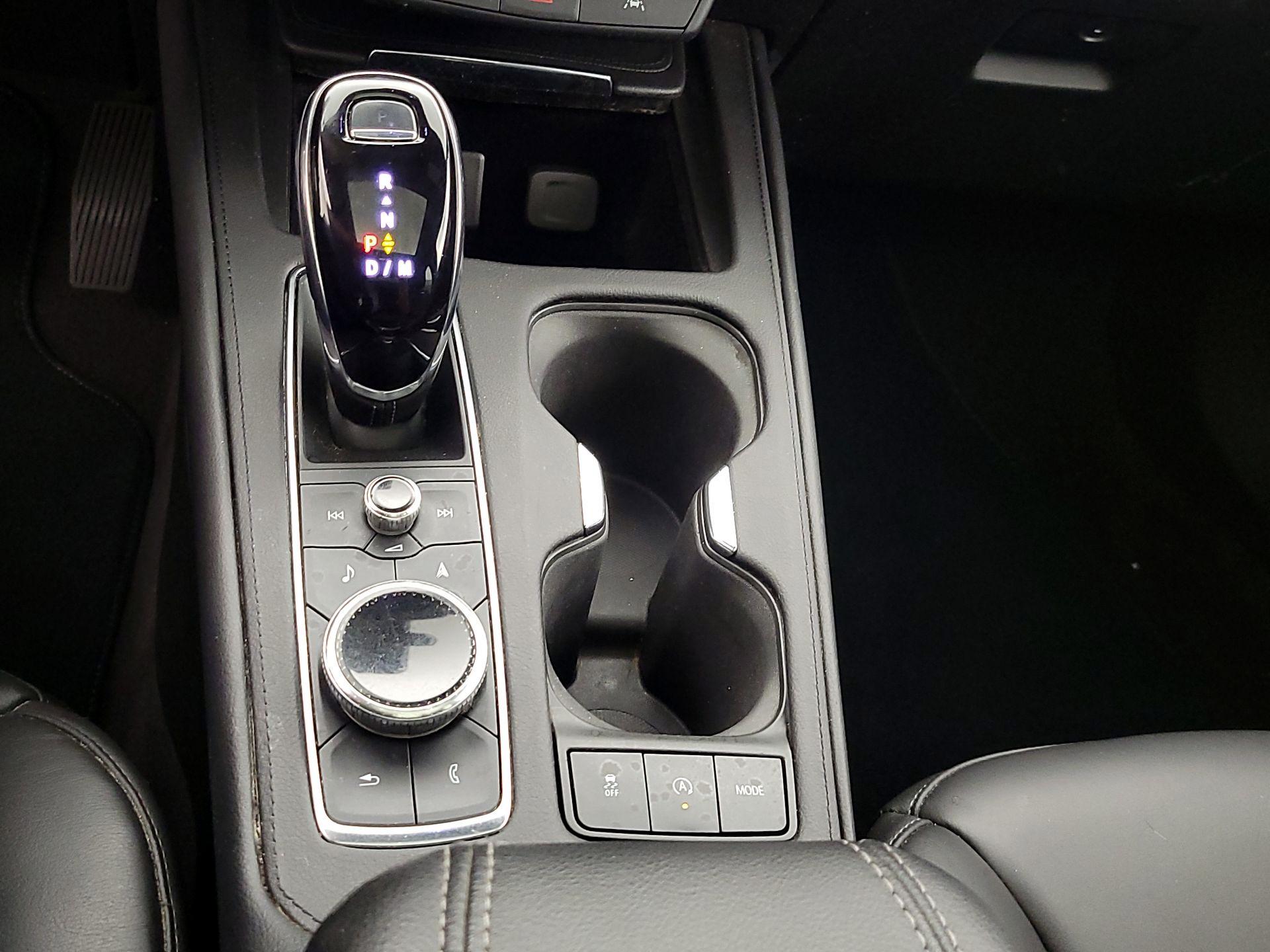 Thumbnail: 2023 Cadillac XT4 - 18