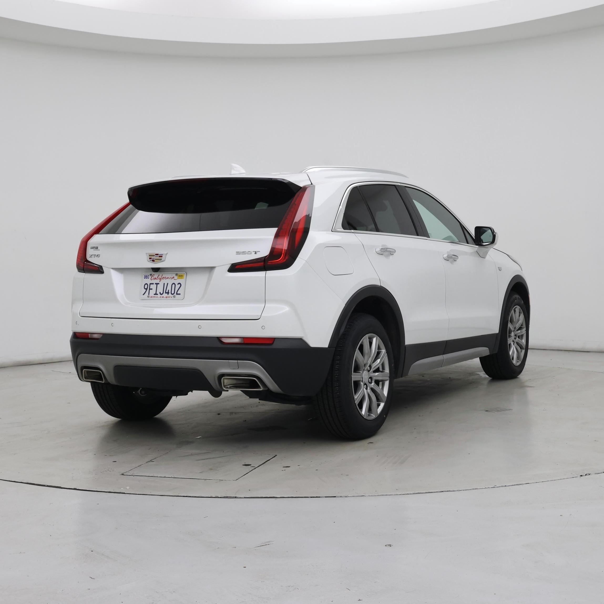 Thumbnail: 2023 Cadillac XT4 - 8
