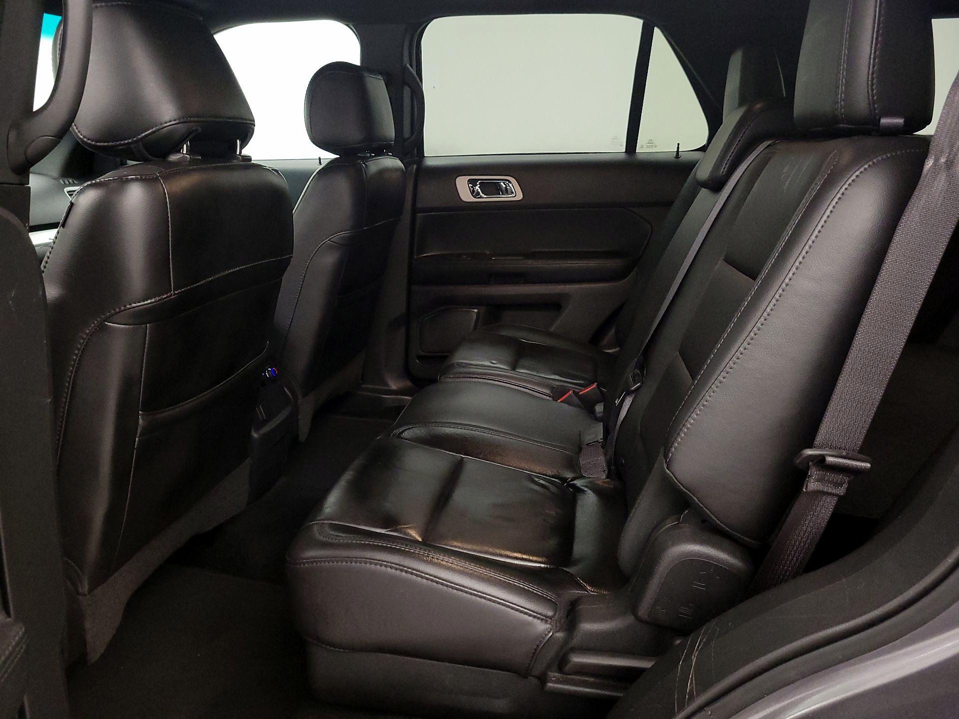 Thumbnail: 2014 Ford Explorer - 19