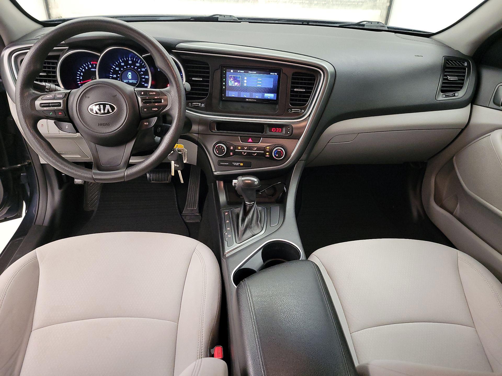 Thumbnail: 2015 Kia Optima - 9