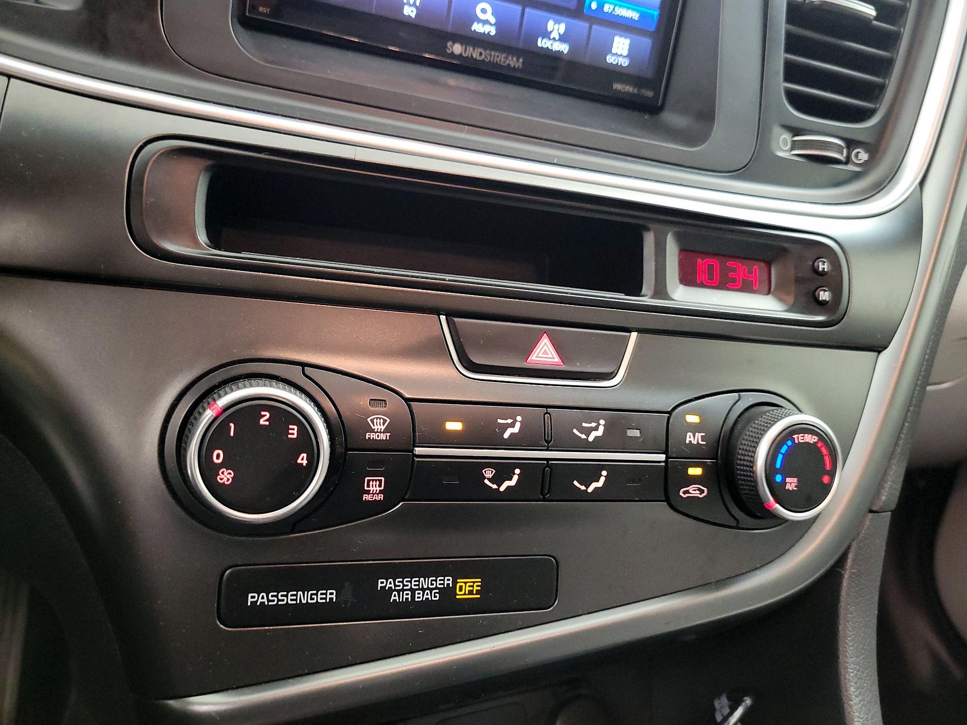 Thumbnail: 2015 Kia Optima - 14