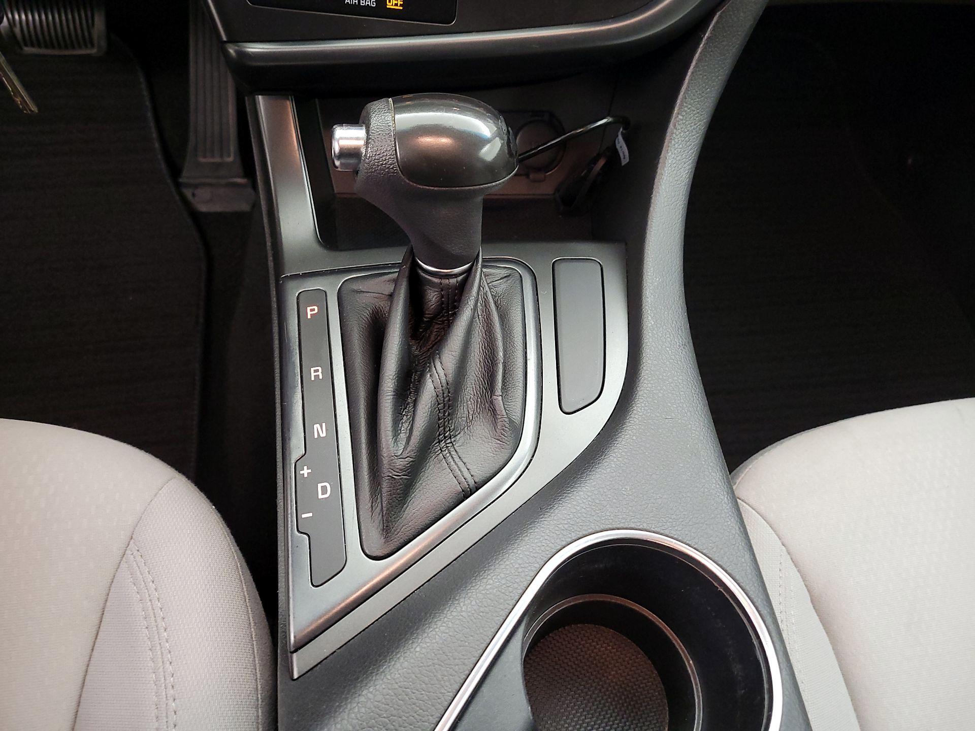 Thumbnail: 2015 Kia Optima - 15