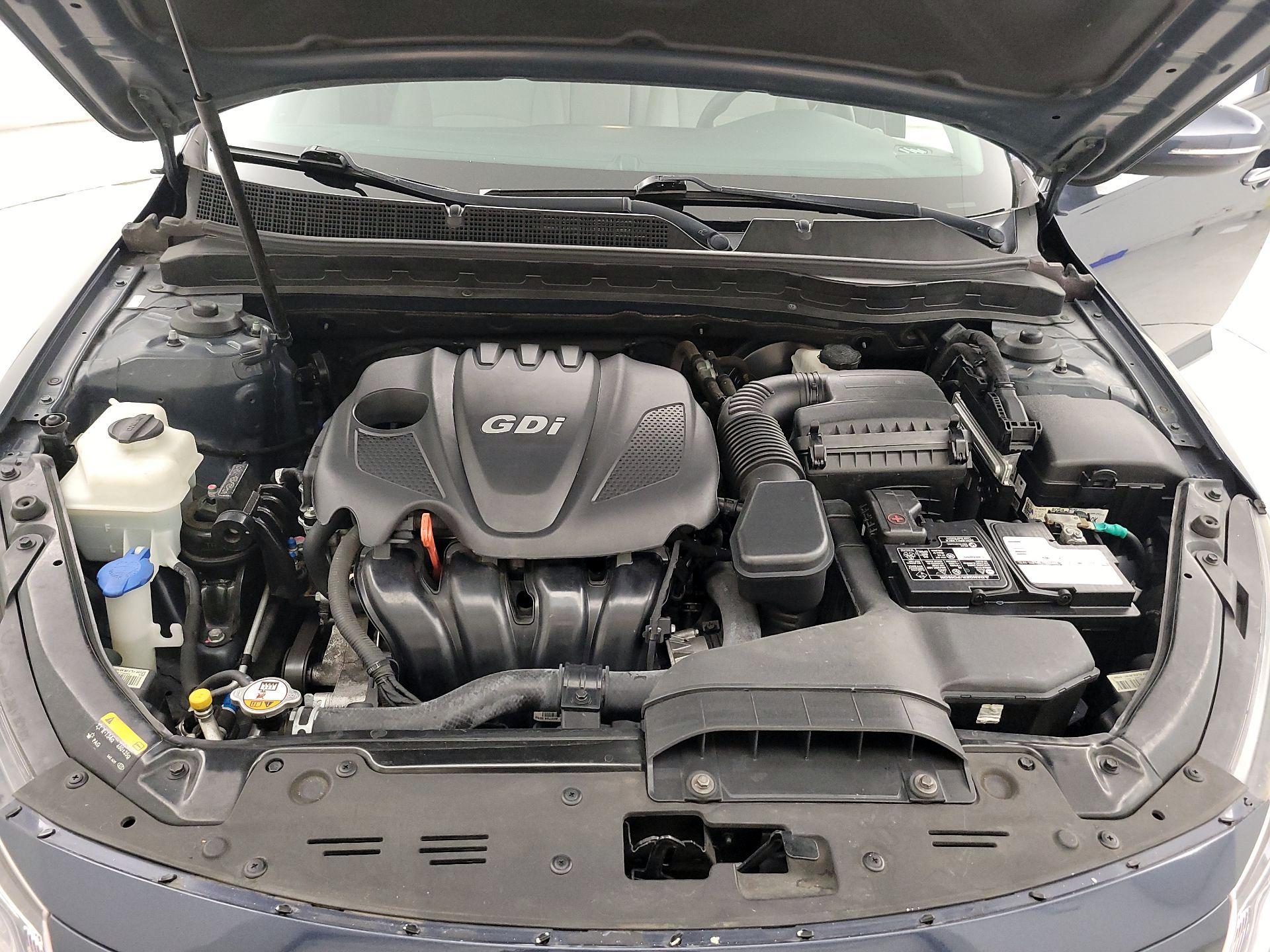 Thumbnail: 2015 Kia Optima - 18