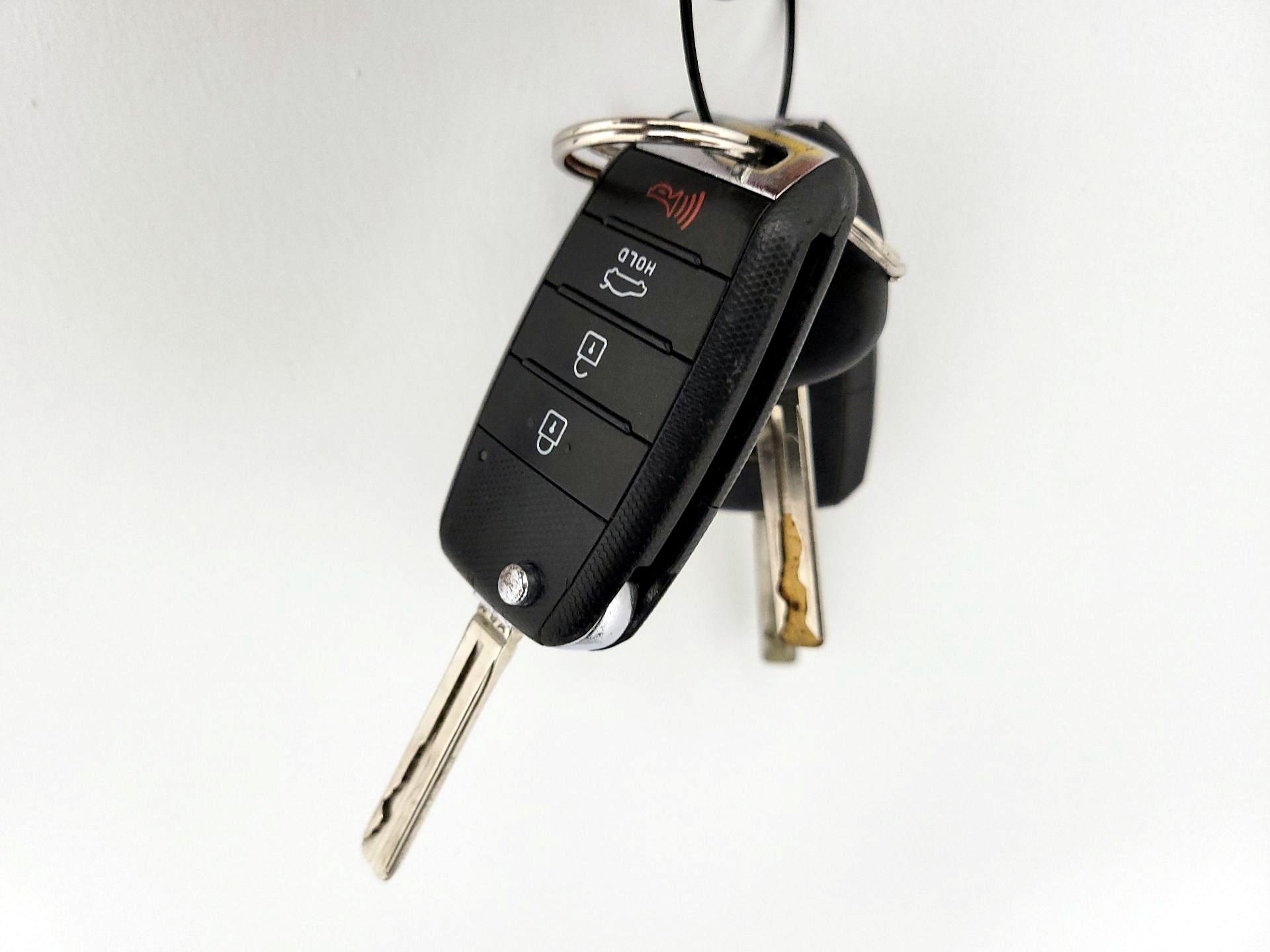 Thumbnail: 2015 Kia Optima - 19